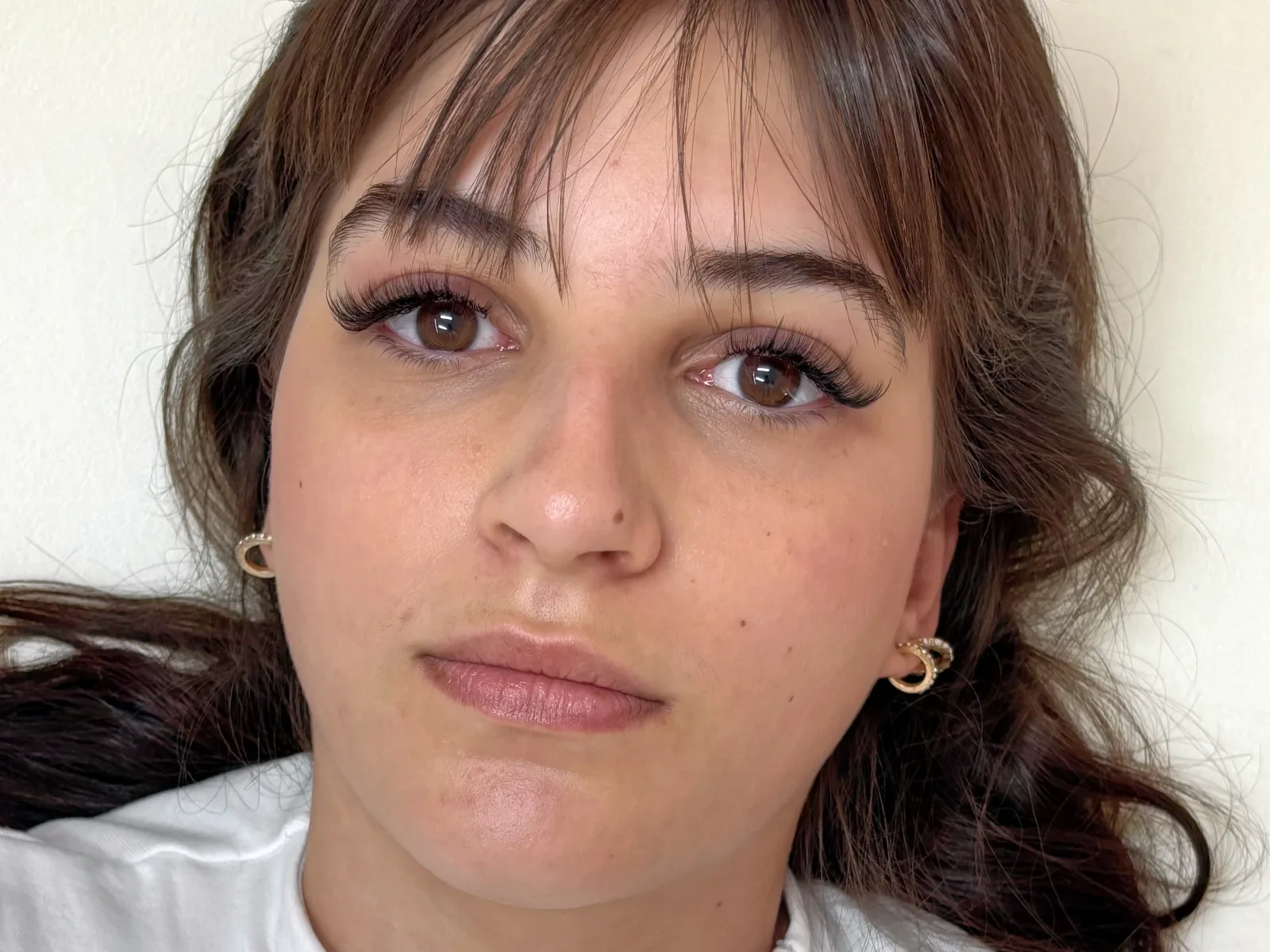 Golden Beauty - Sourcils & cils Villefranche-sur-Saône - Golden Beauty - Photo Galerie - OneBooking