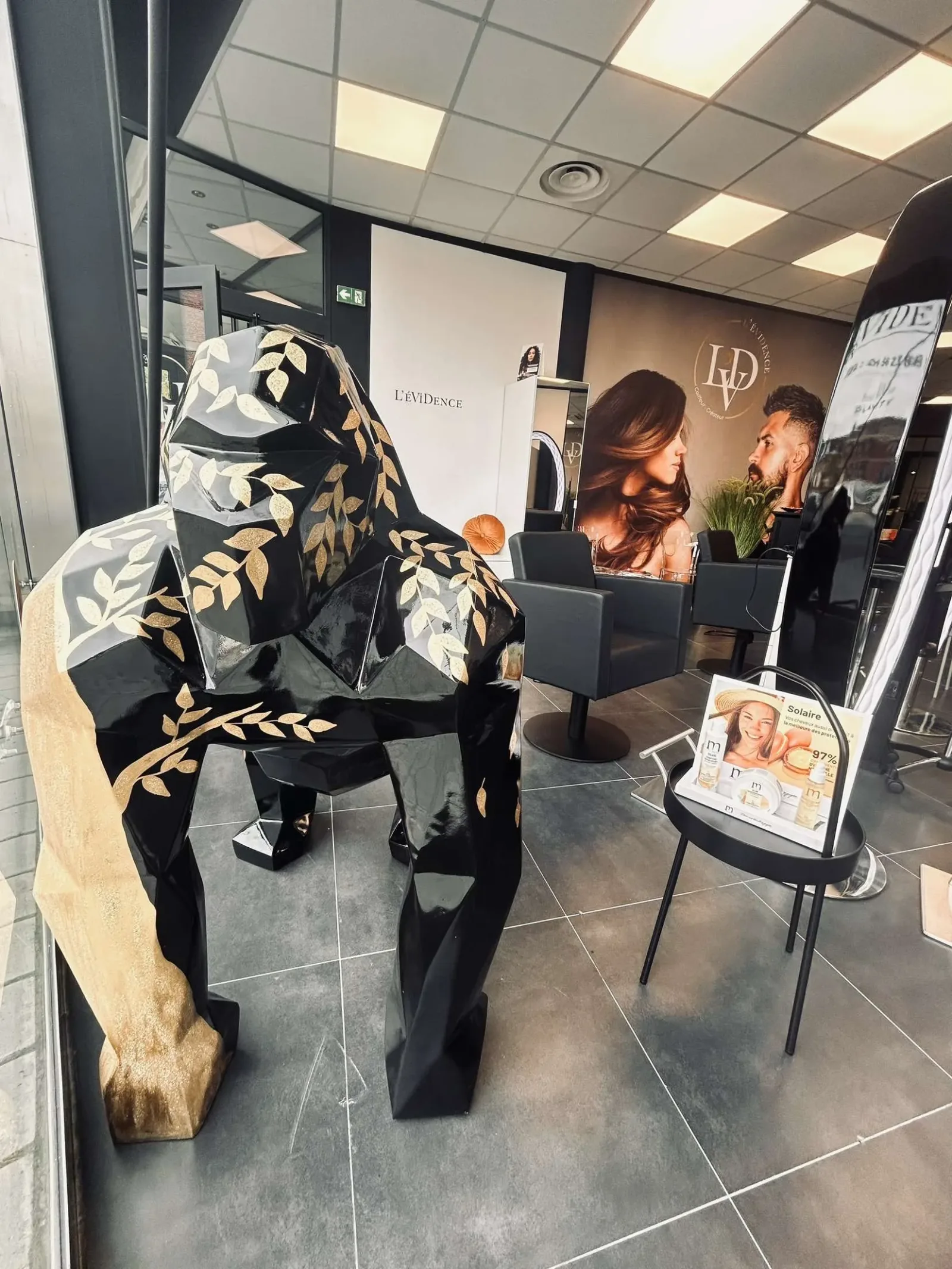 L’ÉVIDENCE coiffeur.créateur - Massage Valenciennes - L’ÉVIDENCE coiffeur.créateur - Photo Galerie - OneBooking
