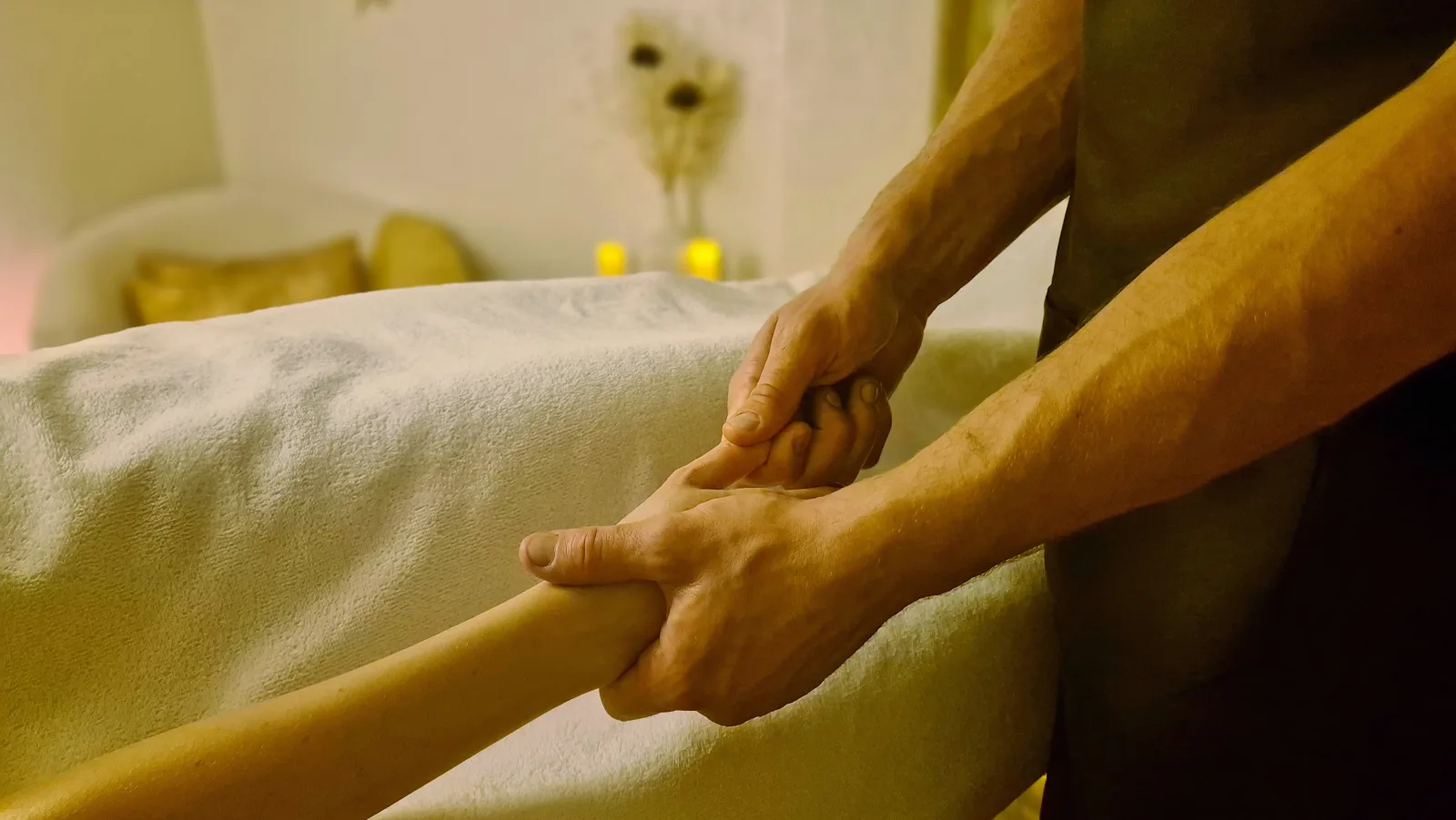ACACIA Massages & Bien-être - Institut de beauté Strasbourg - ACACIA Massages & Bien-être - Photo Galerie - OneBooking