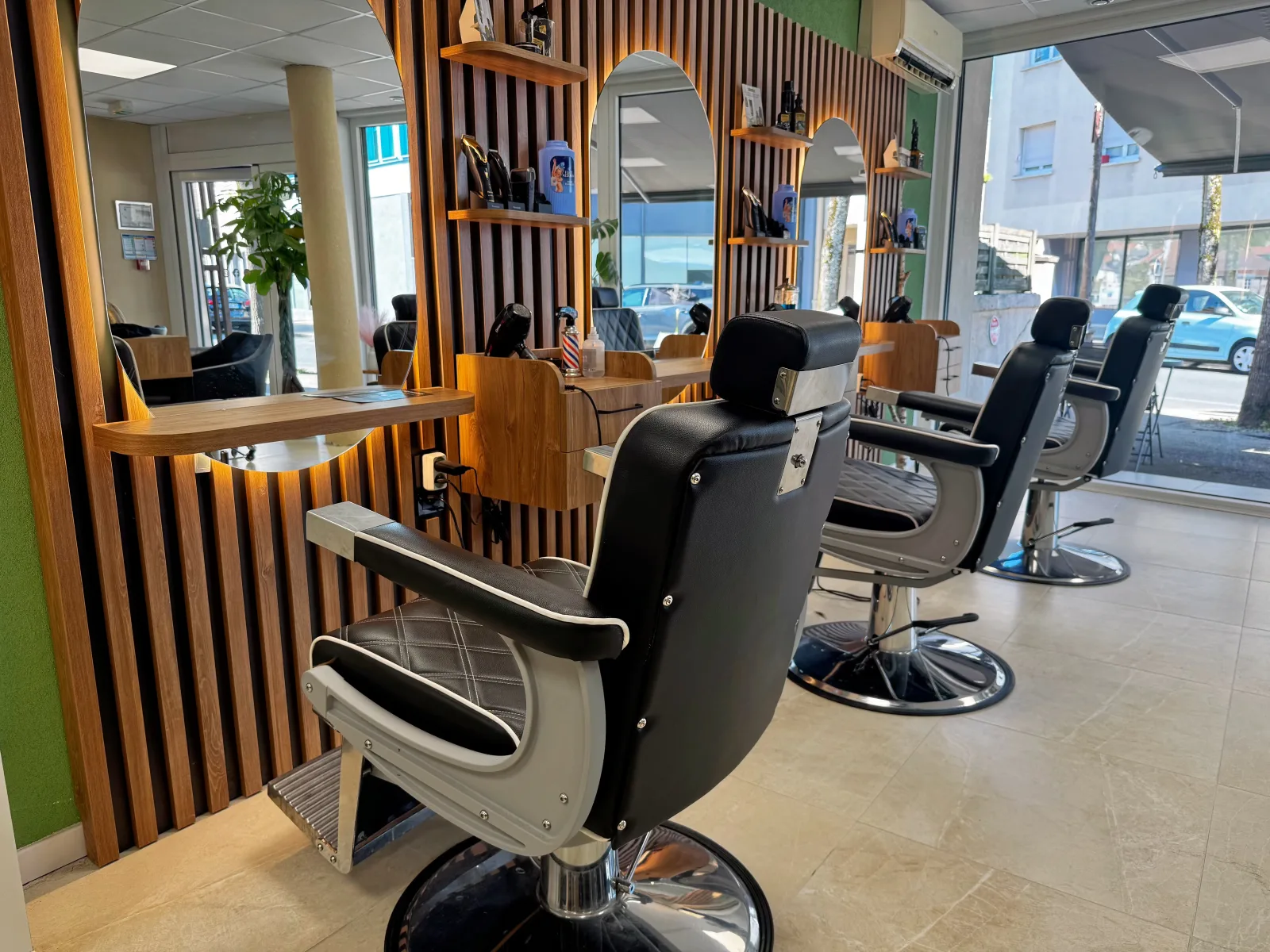 O 2 Visages - Coiffure Saint-Avold - O 2 Visages - Photo Galerie - OneBooking