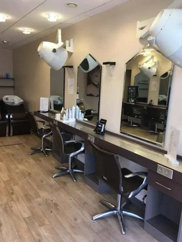 Salon ligne actuelle - Coiffure Châtellerault - Salon ligne actuelle - Photo Galerie - OneBooking