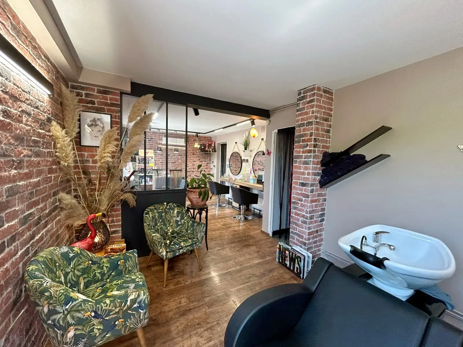 Pampa Coiffure - Coiffure Saint-Denis-lès-Bourg - Pampa Coiffure - Photo Galerie - OneBooking
