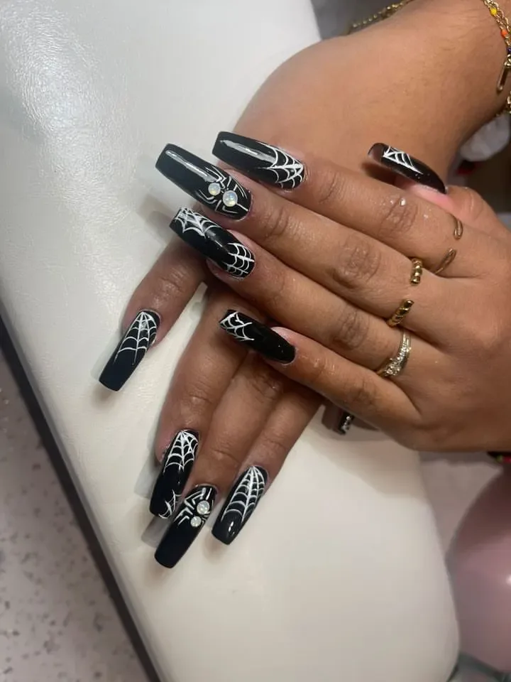Nails by A - Onglerie Lagnieu - Nails by A - Photo Galerie - OneBooking