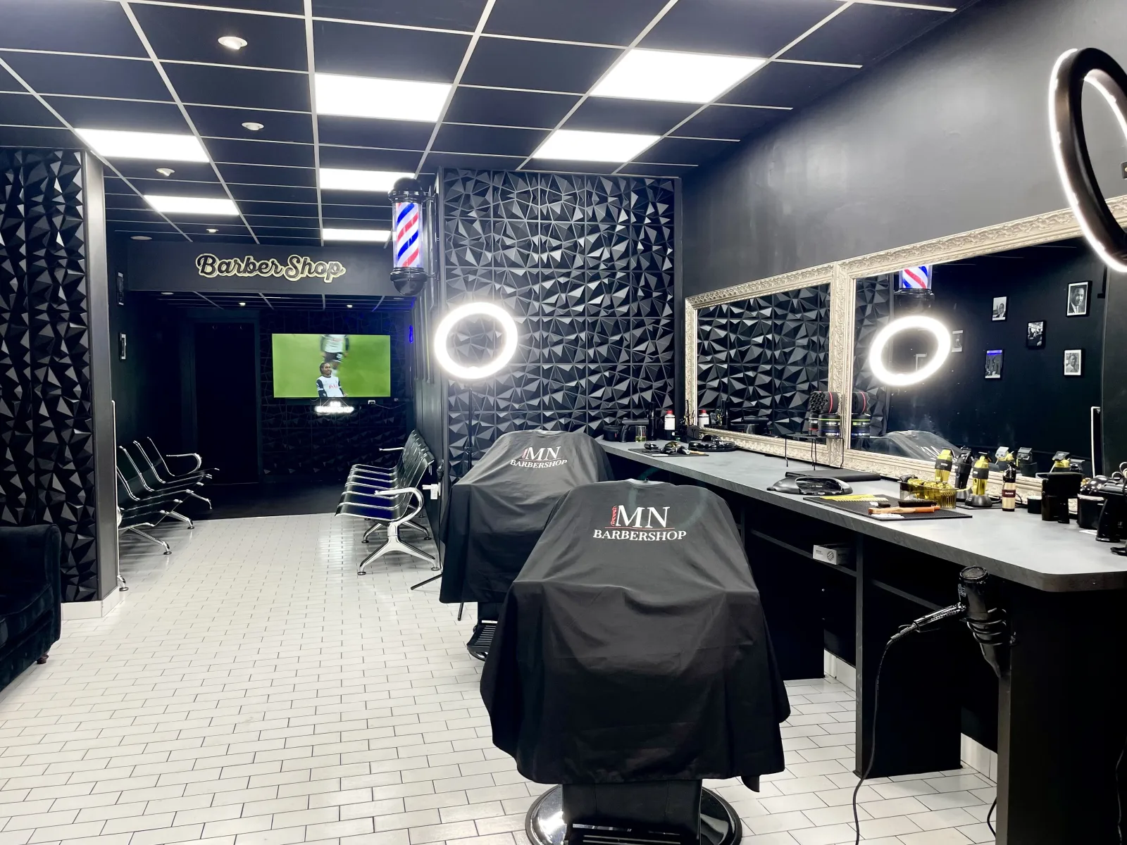 MN BarberShop - Saumur - Coiffure Saumur - MN BarberShop - Saumur - Photo Galerie - OneBooking