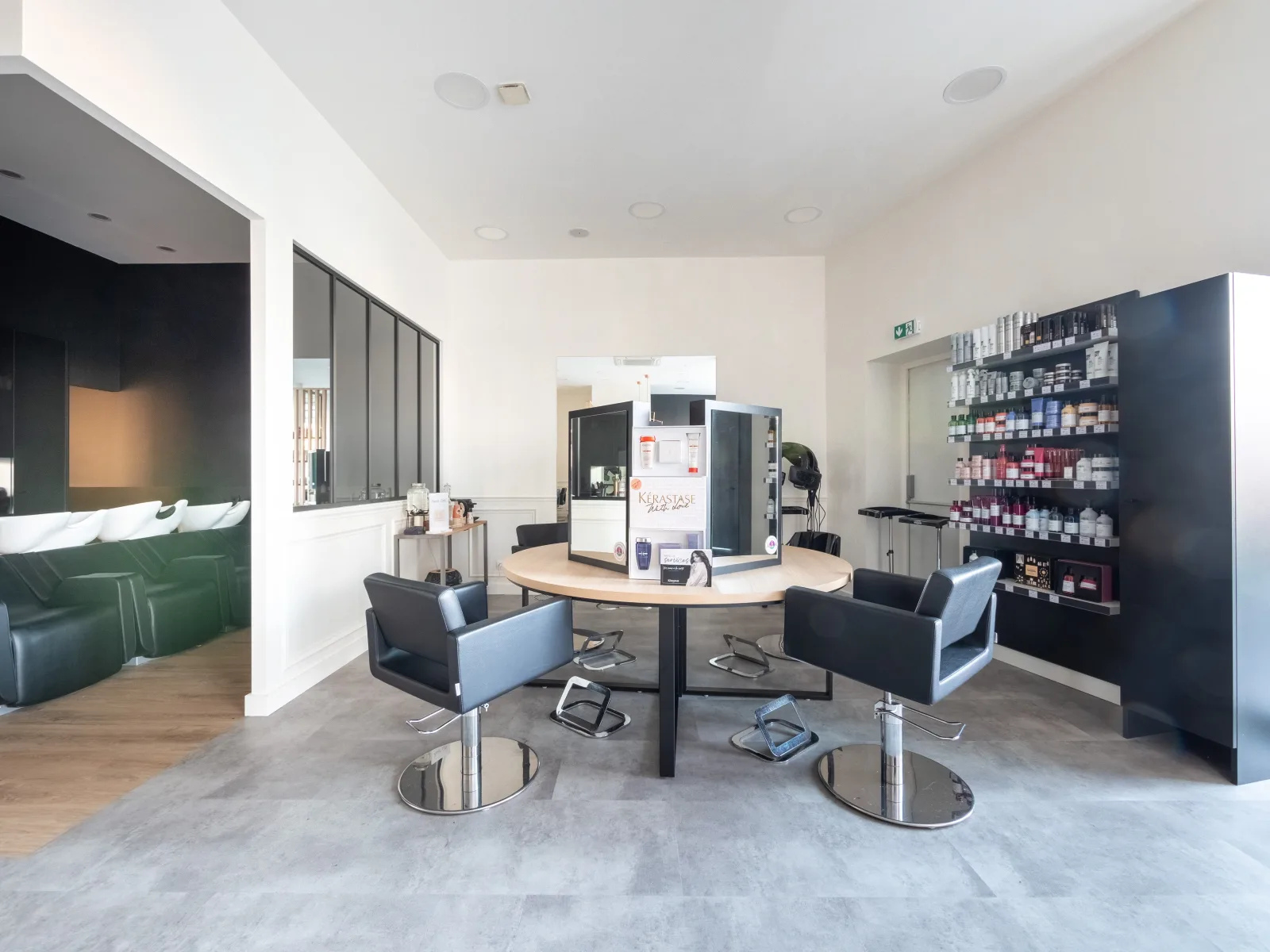 Jean Marc Joubert - Lagord - Coiffure Lagord - Jean Marc Joubert - Lagord - Photo Galerie - OneBooking