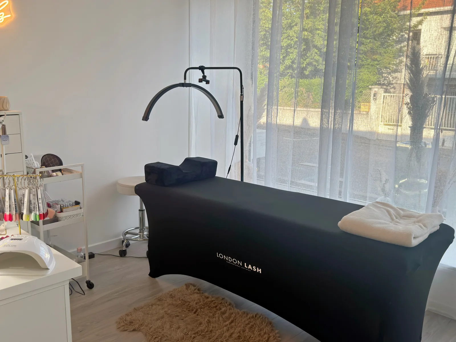 Pretty Nails x CZen - Institut de beauté Lempdes - Pretty Nails x CZen - Photo Galerie - OneBooking