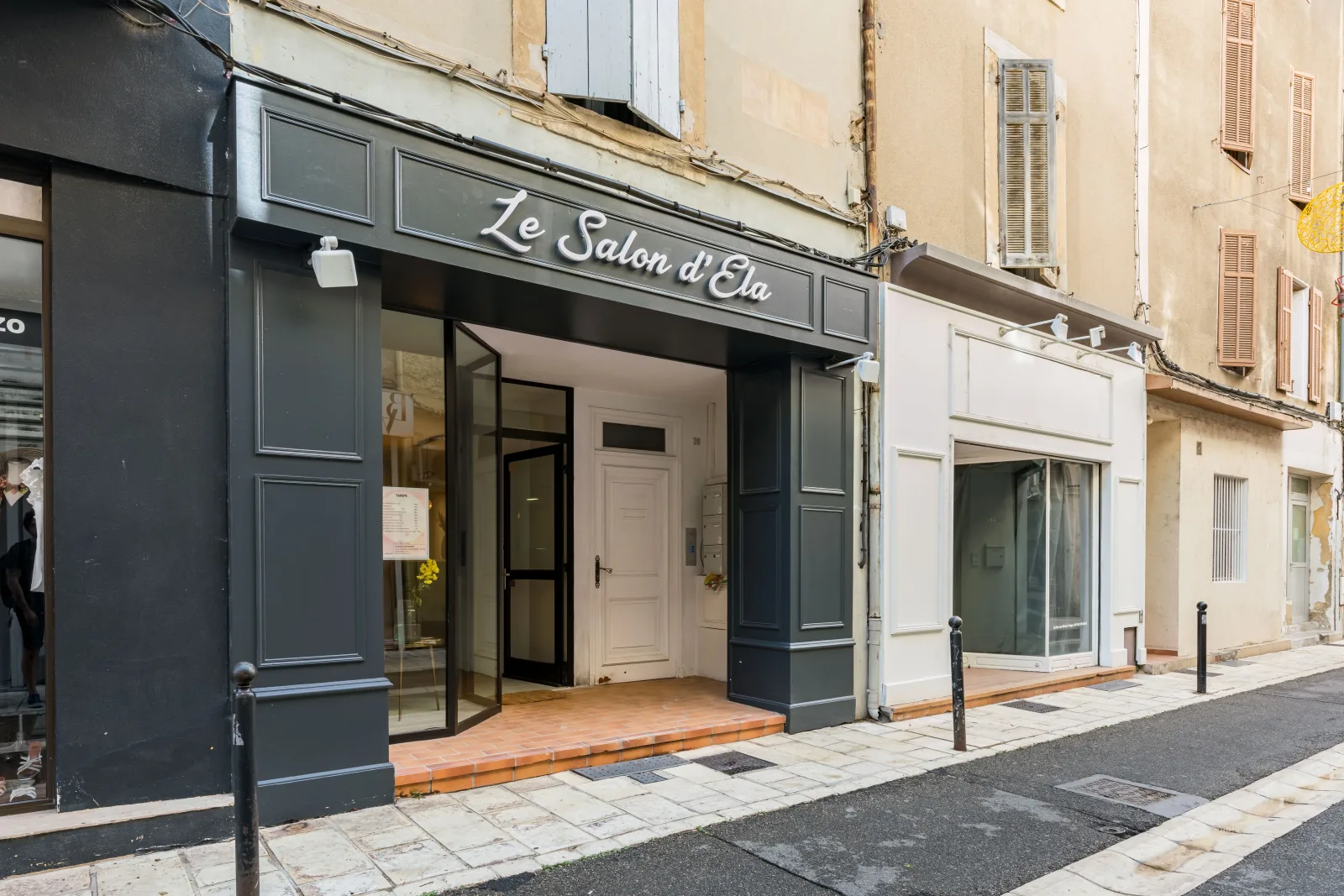 Le salon d’Ela - Onglerie Orange - Le salon d’Ela - Photo Galerie - OneBooking