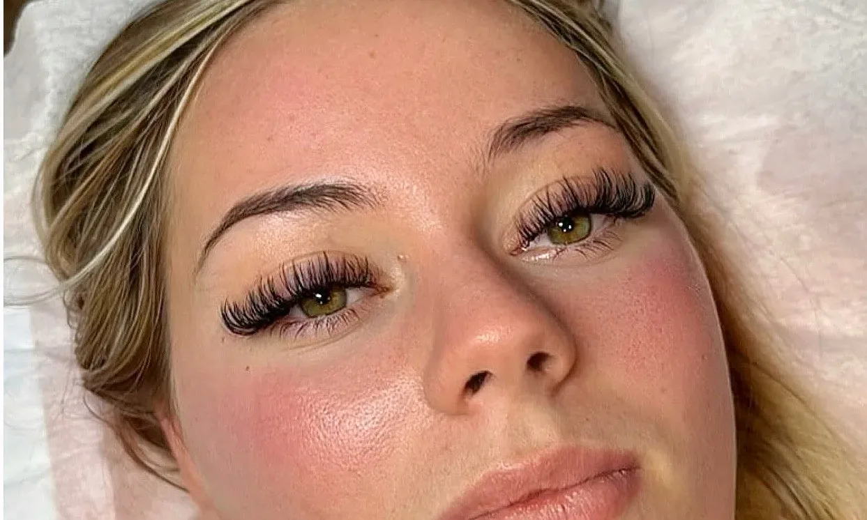 Beauty’ FullFace - Onglerie Villefranche-sur-Saône - Beauty’ FullFace - Photo Galerie - OneBooking