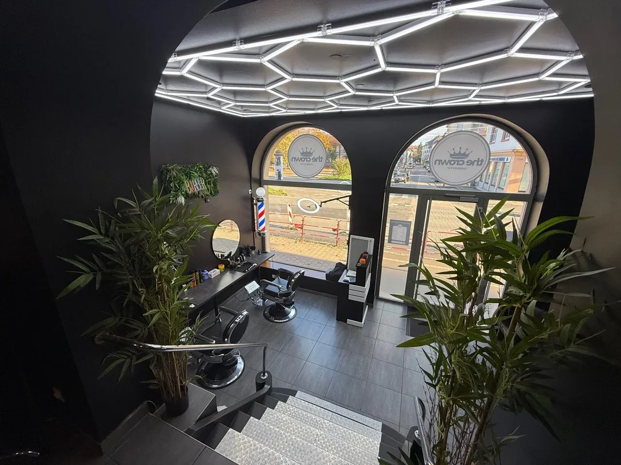 The Crown - Coiffure Strasbourg - The Crown - Photo Galerie - OneBooking