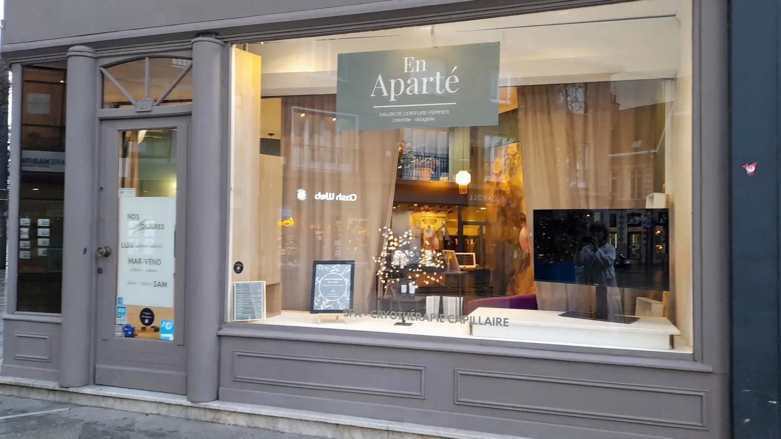 En Aparté - Coiffure Valenciennes - En Aparté - Photo Galerie - OneBooking