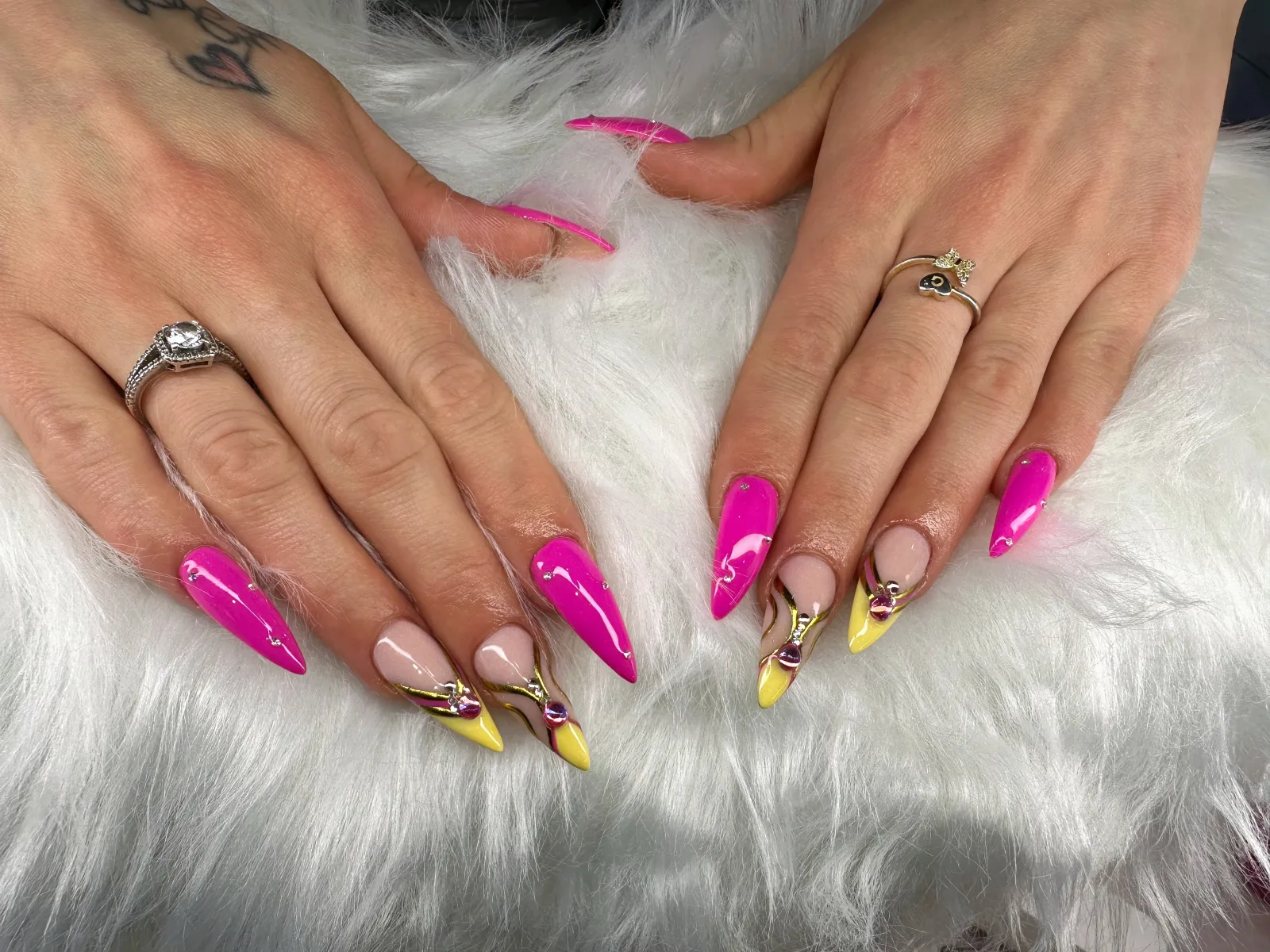 Fab’Nails - Coiffure Melun - Fab’Nails - Photo Galerie - OneBooking