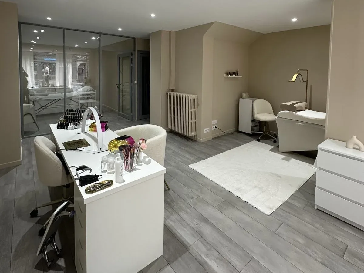 Concept by C - Onglerie Lisieux - Concept by C - Photo Galerie - OneBooking
