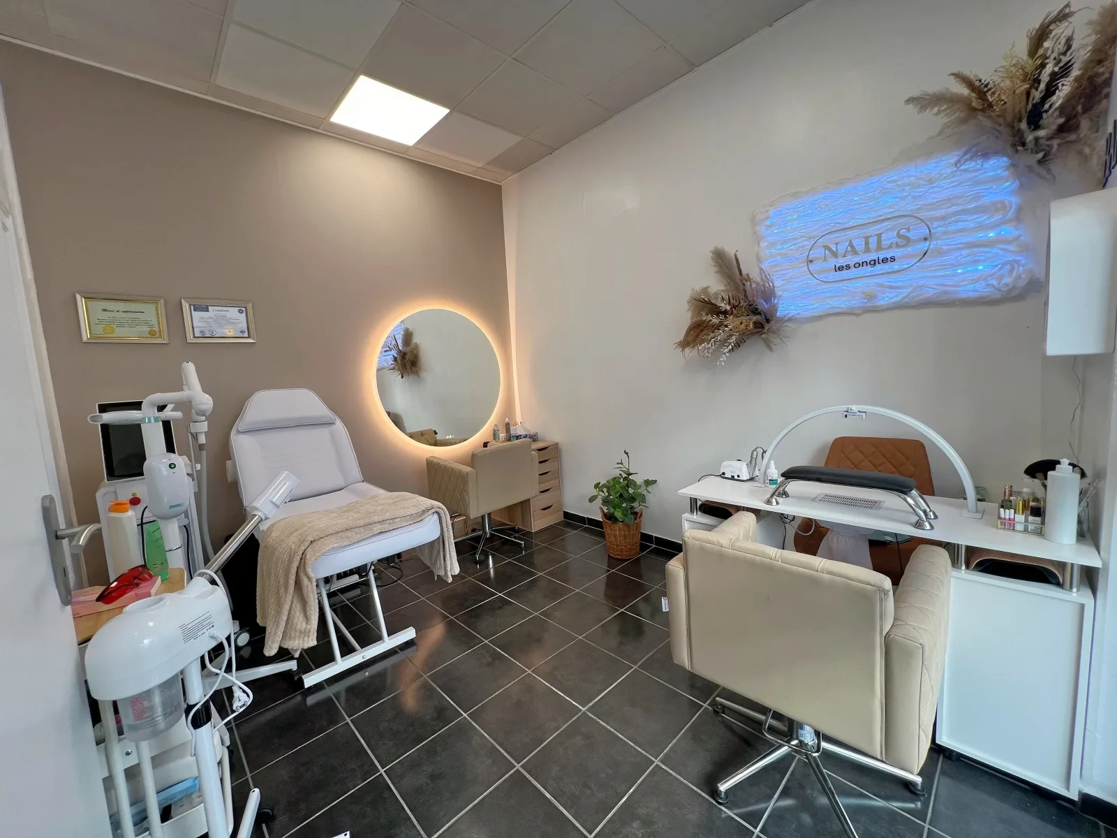 Chez Sally Coiffure - Coiffure Strasbourg - Chez Sally Coiffure - Photo Galerie - OneBooking