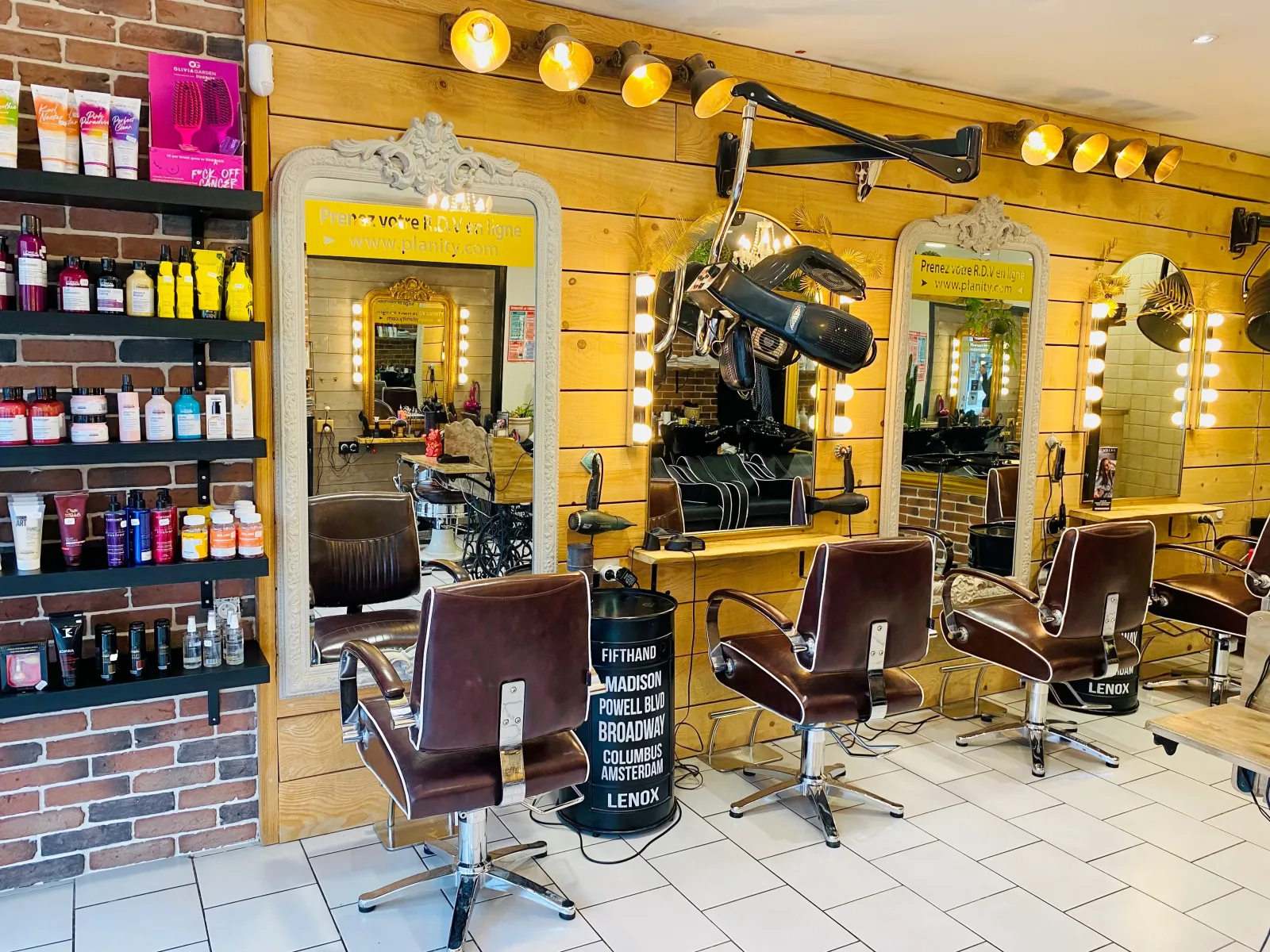 Salon Michel - Coiffure Le Pradet - Salon Michel - Photo Galerie - OneBooking