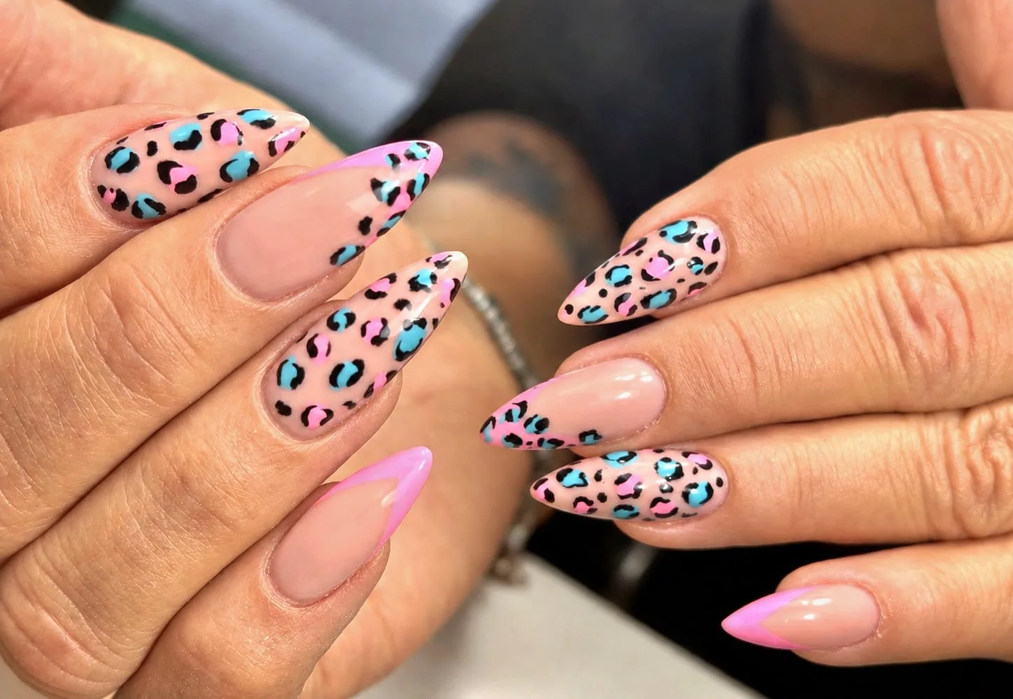 Les trésors de l‘ongle - Onglerie Rousset - Les trésors de l‘ongle - Photo Galerie - OneBooking