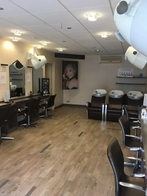 Salon ligne actuelle - Coiffure Châtellerault - Salon ligne actuelle - Photo Galerie - OneBooking