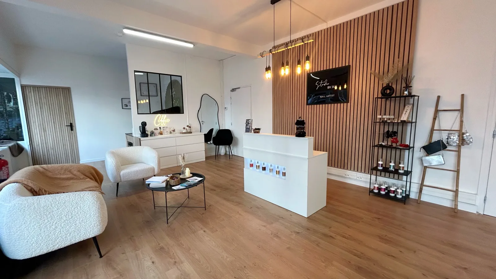 Studio by Ju - Institut de beauté Arras - Studio by Ju - Photo Galerie - OneBooking
