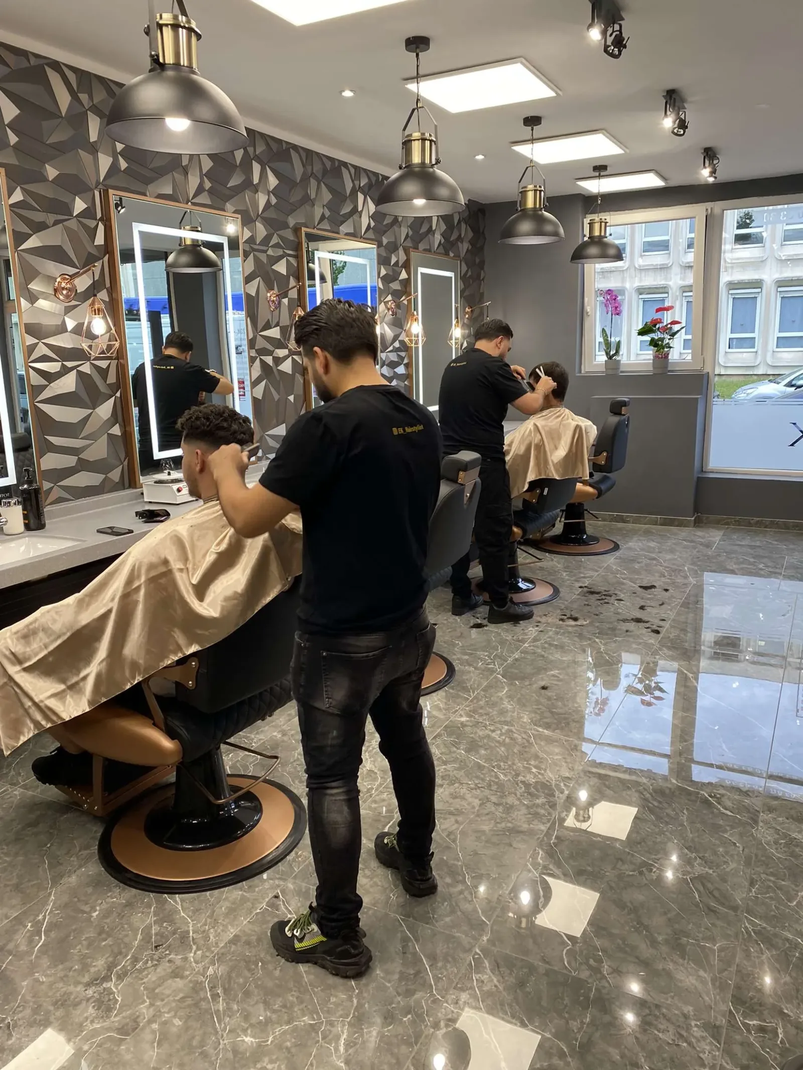 Ek Pro HairStylist - Meinau - Coiffure Strasbourg - Ek Pro HairStylist - Meinau - Photo Galerie - OneBooking