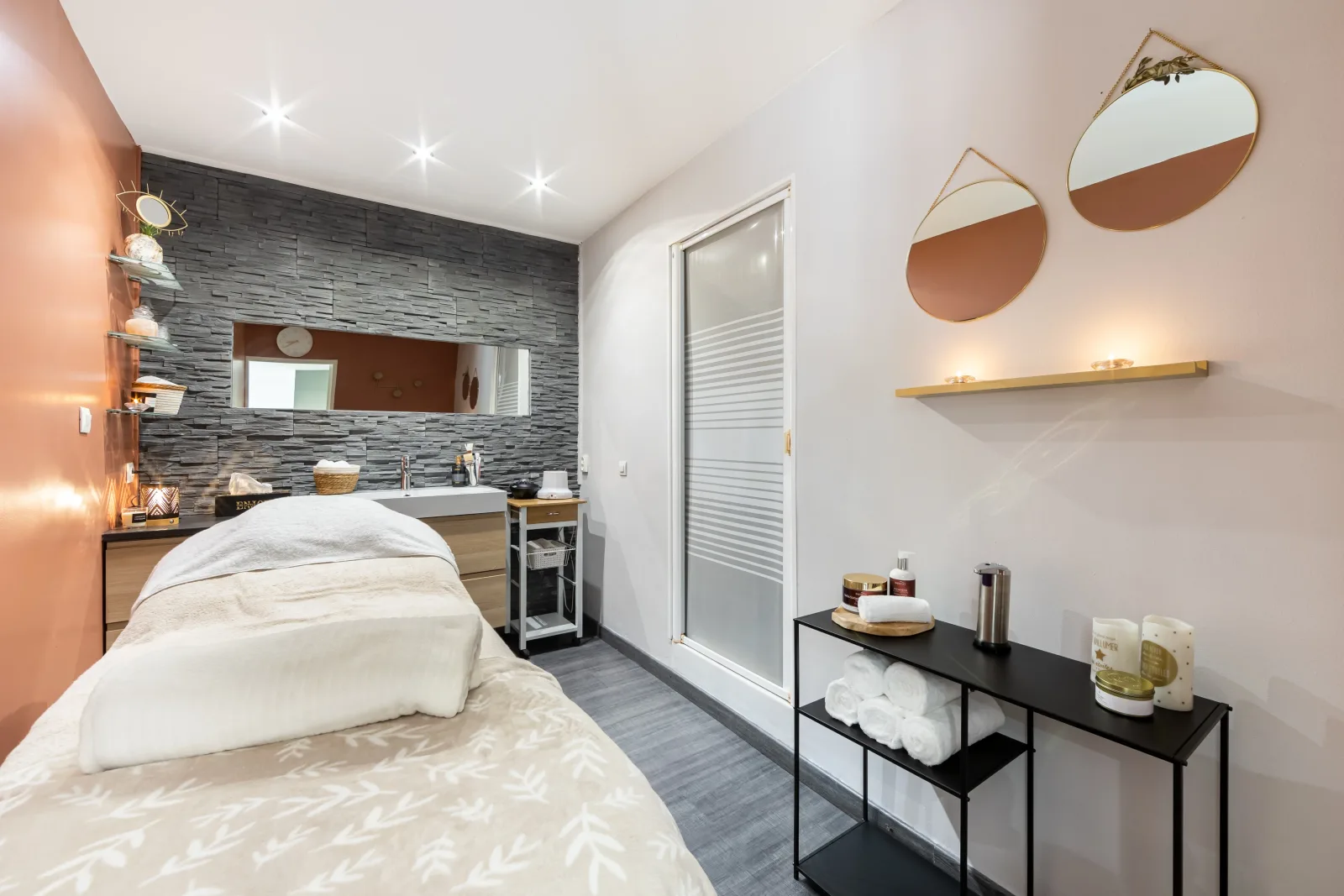 Beauté Divine - Institut de beauté Gravelines - Beauté Divine - Photo Galerie - OneBooking