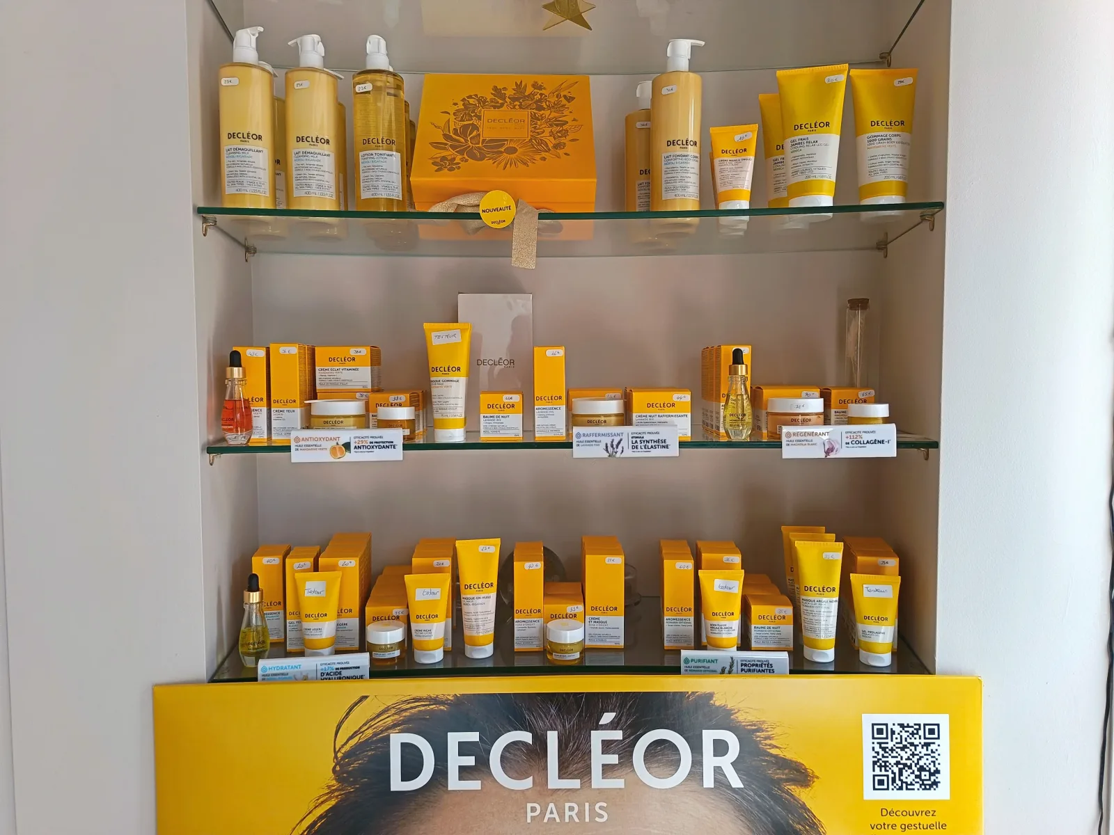 Institut Aromasphere - Onglerie Vichy - Institut Aromasphere - Photo Galerie - OneBooking