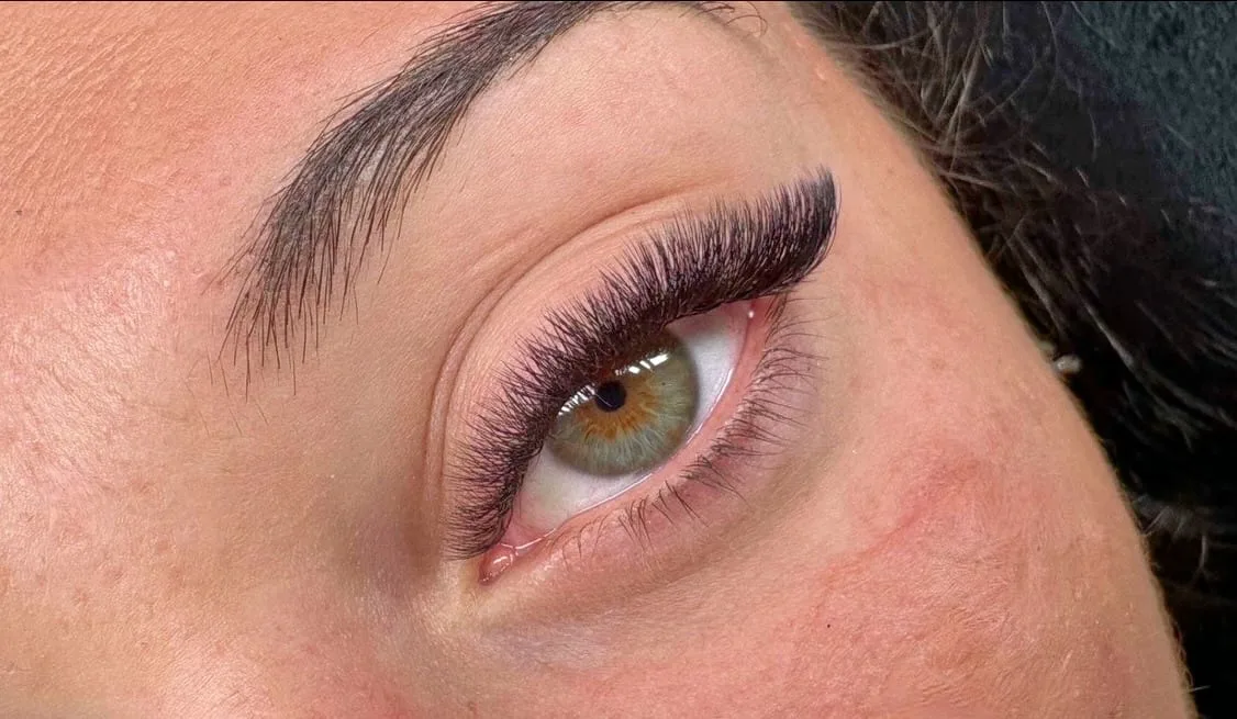 Lashes Beauty by N - Extention de cils - Épilation Cugnaux - Lashes Beauty by N - Extention de cils - Photo Galerie - OneBooking