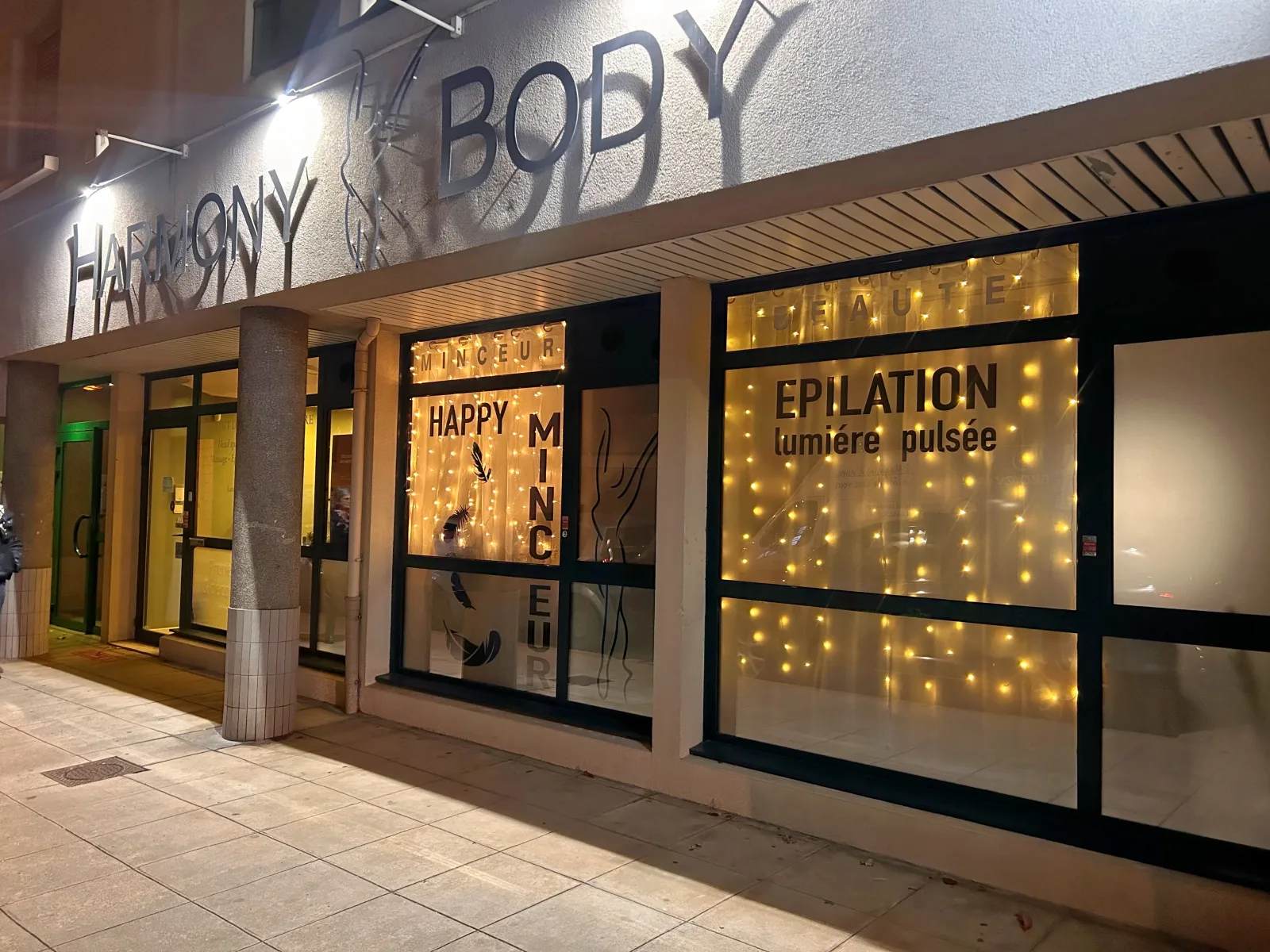 Harmony Body - Onglerie Villefranche-sur-Saône - Harmony Body - Photo Galerie - OneBooking