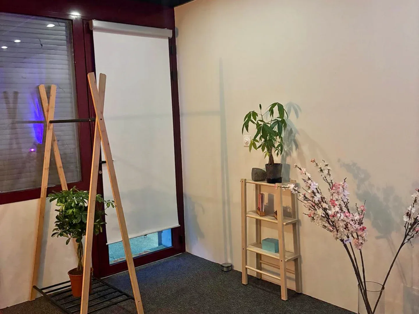 Terre de massages - Massage Tassin-la-Demi-Lune - Terre de massages - Photo Galerie - OneBooking