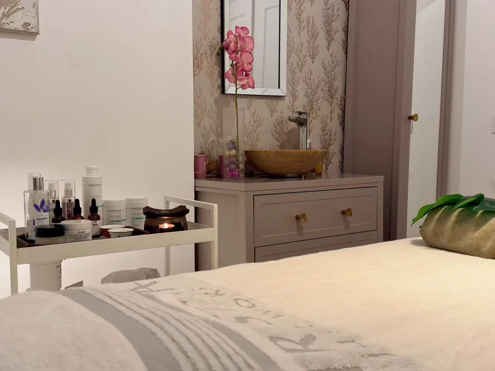 Beauty Relaxant Carnot - Onglerie Boulogne-Billancourt - Beauty Relaxant Carnot - Photo Galerie - OneBooking