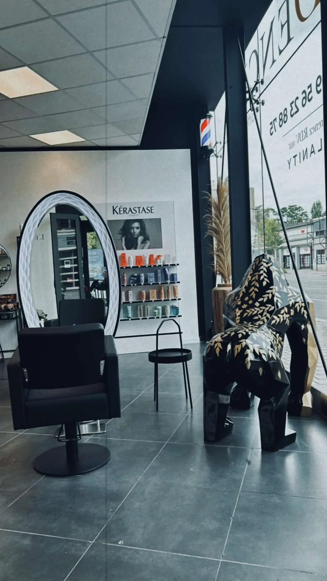 L’ÉVIDENCE coiffeur.créateur - Massage Valenciennes - L’ÉVIDENCE coiffeur.créateur - Photo Galerie - OneBooking