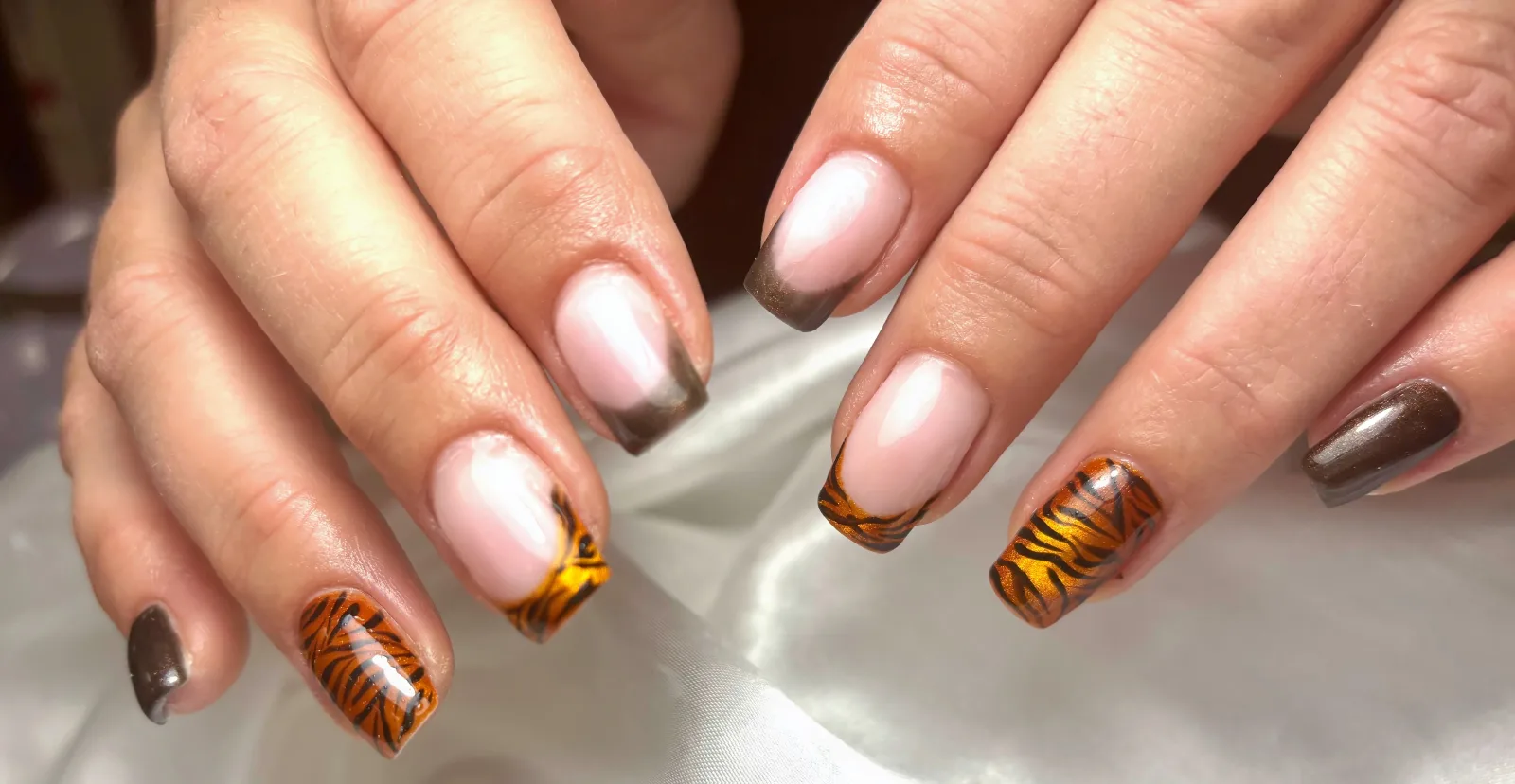 Les trésors de l‘ongle - Onglerie Rousset - Les trésors de l‘ongle - Photo Galerie - OneBooking