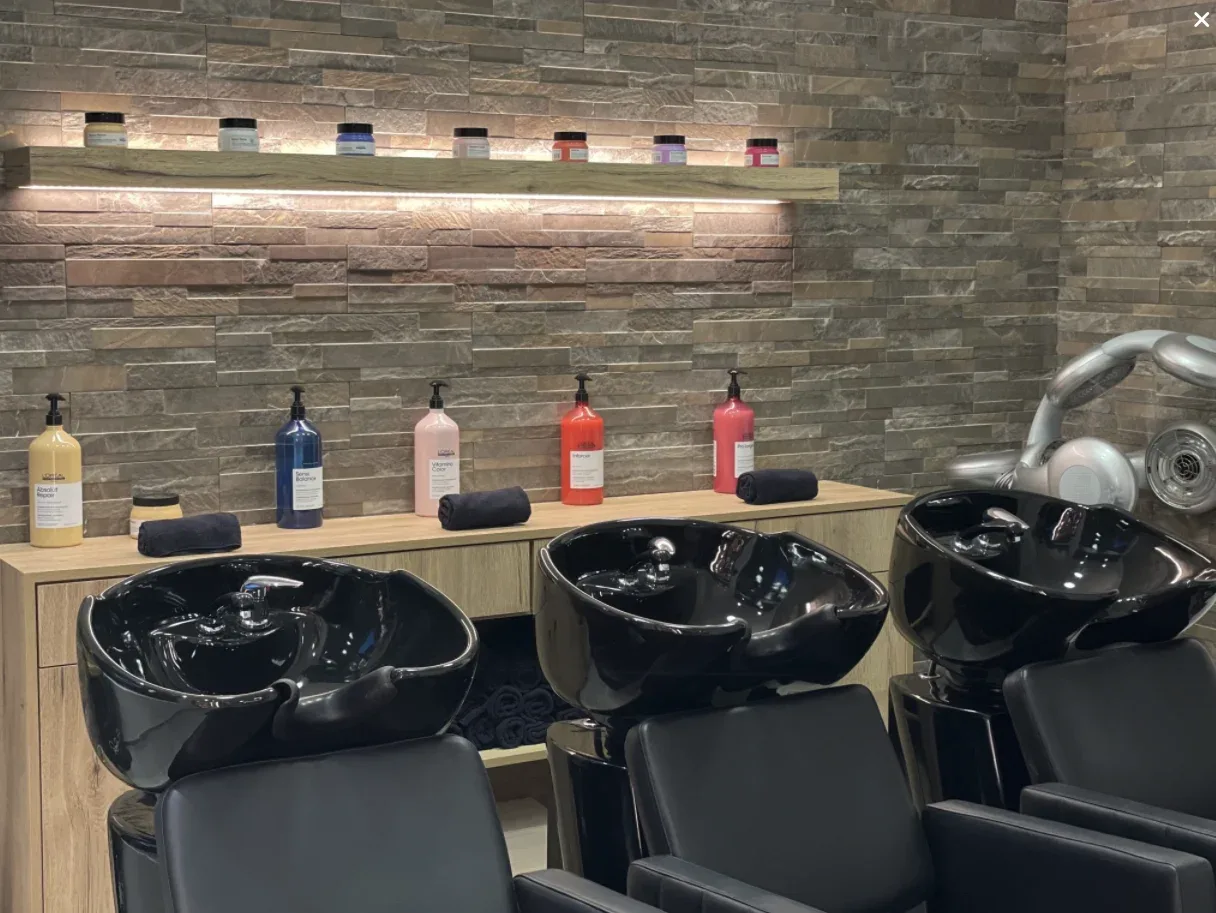 Le salon - Coiffure Porto-Vecchio - Le salon - Photo Galerie - OneBooking