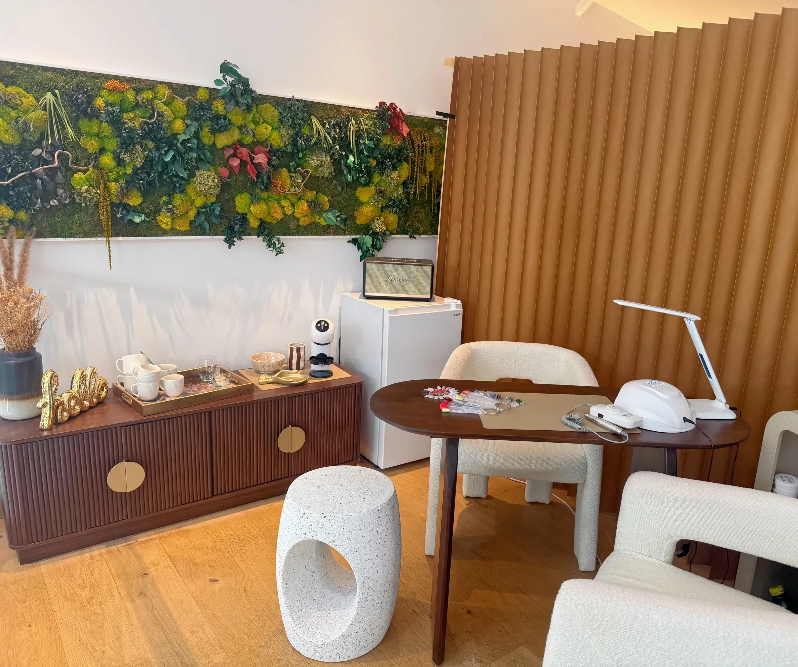 L'atelier de Chloé - Onglerie Porto-Vecchio - L'atelier de Chloé - Photo Galerie - OneBooking