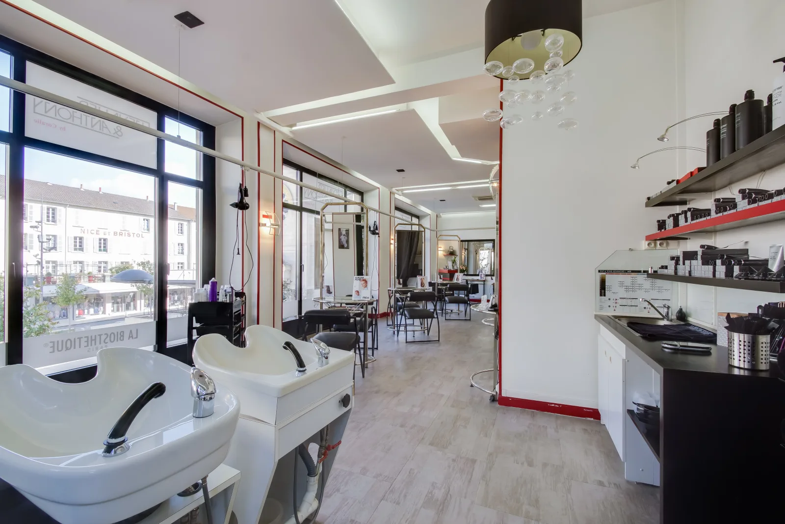 Anthony Bouillot by Coralie - Coiffure Vichy - Anthony Bouillot by Coralie - Photo Galerie - OneBooking
