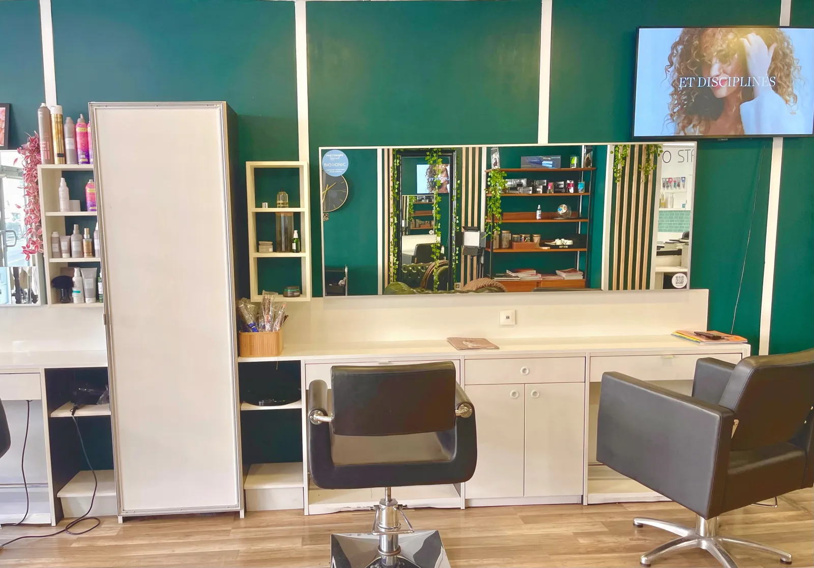 Roberto Stari - Tassin - Coiffure Tassin-la-Demi-Lune - Roberto Stari - Tassin - Photo Galerie - OneBooking