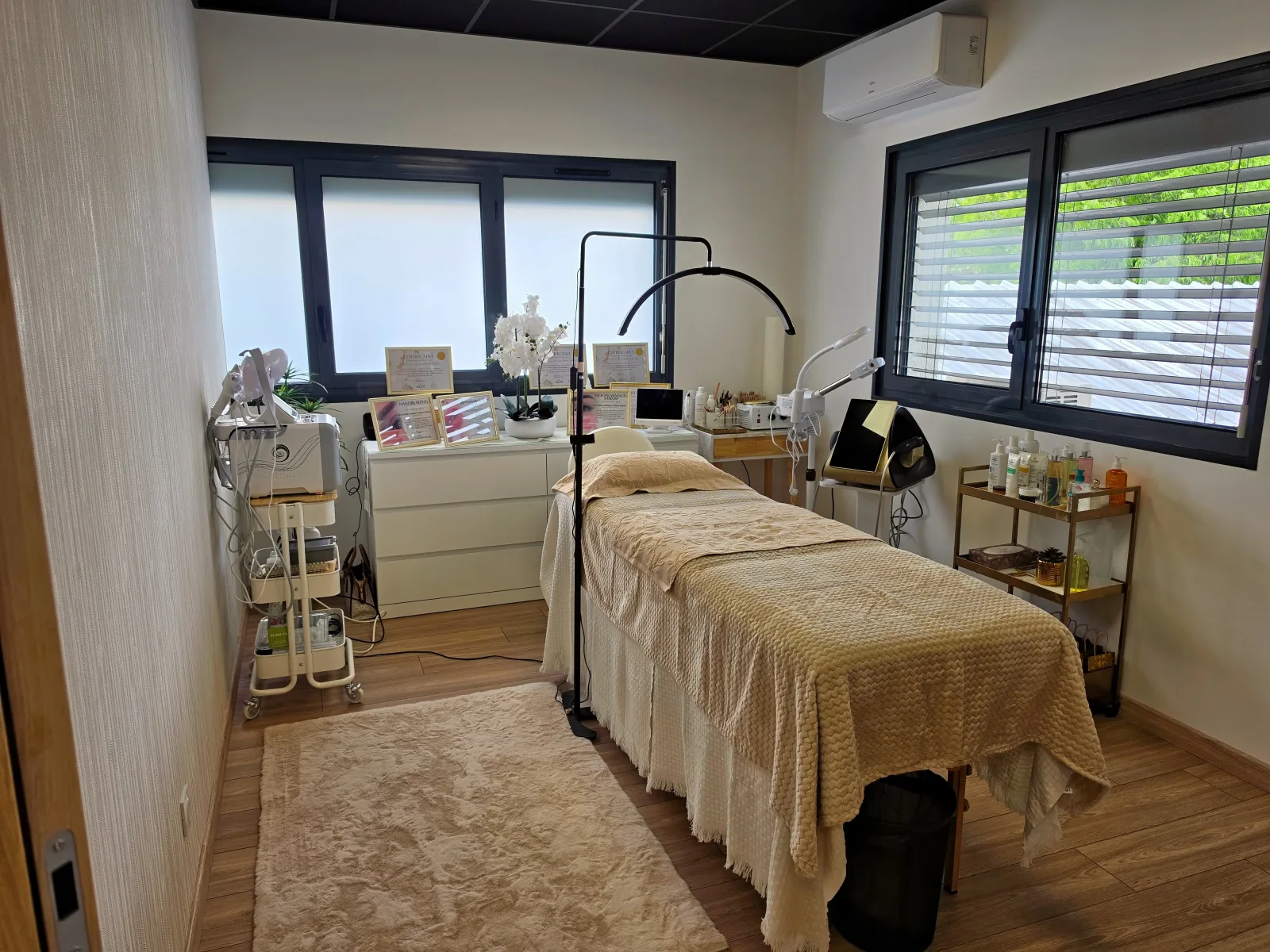 Ellas clinic - Institut de beauté Cugnaux - Ellas clinic - Photo Galerie - OneBooking