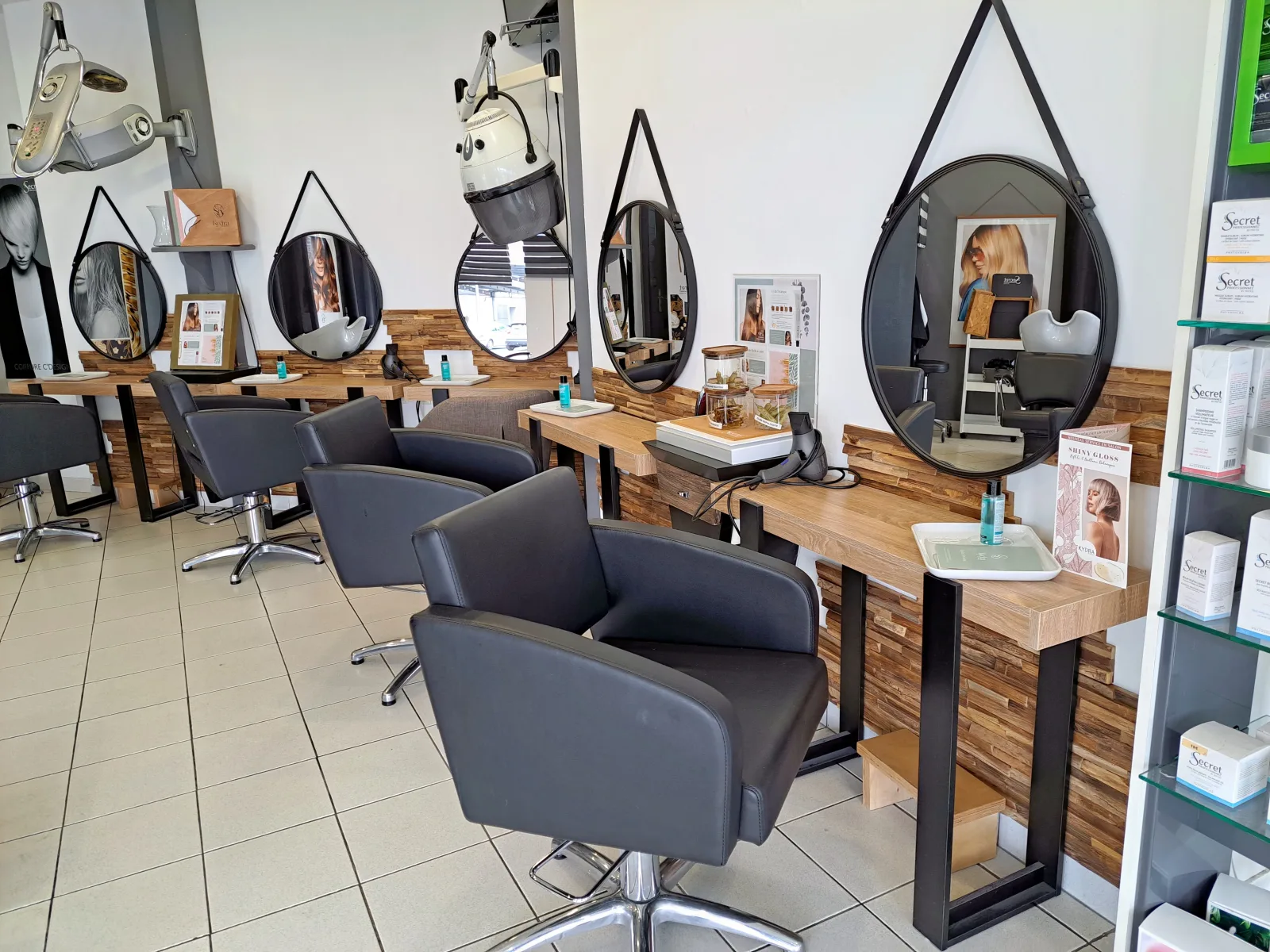 Coiffure C’Design - Coiffure Ligné - Coiffure C’Design - Photo Galerie - OneBooking