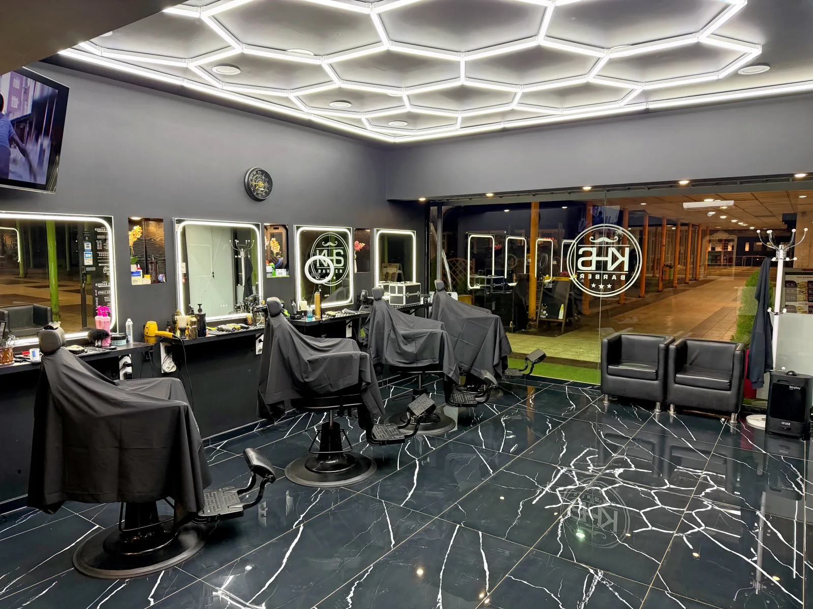 KHS Barber - Esplanade - Soin visage Strasbourg - KHS Barber - Esplanade - Photo Galerie - OneBooking