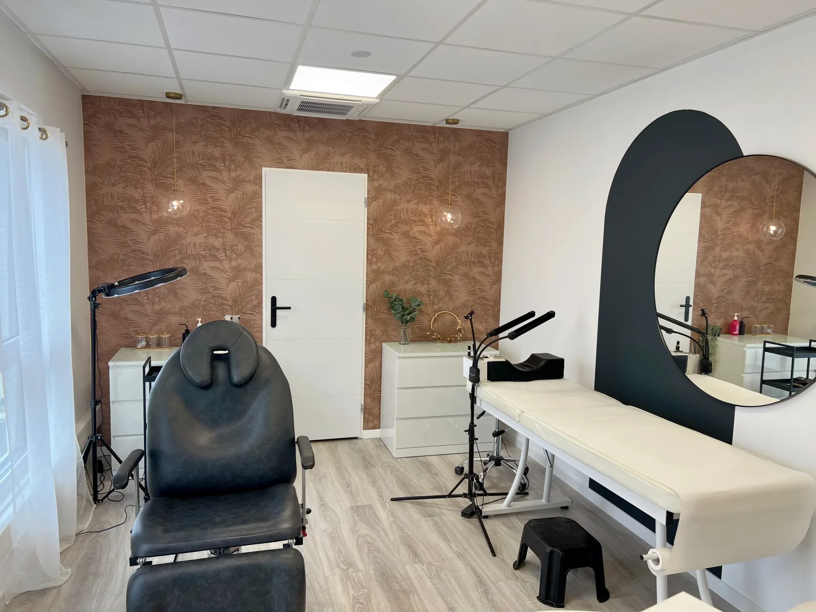 Studio M - Maquillage Permanent - Sourcils & cils Villefranche-sur-Saône - Studio M - Maquillage Permanent - Photo Galerie - OneBooking