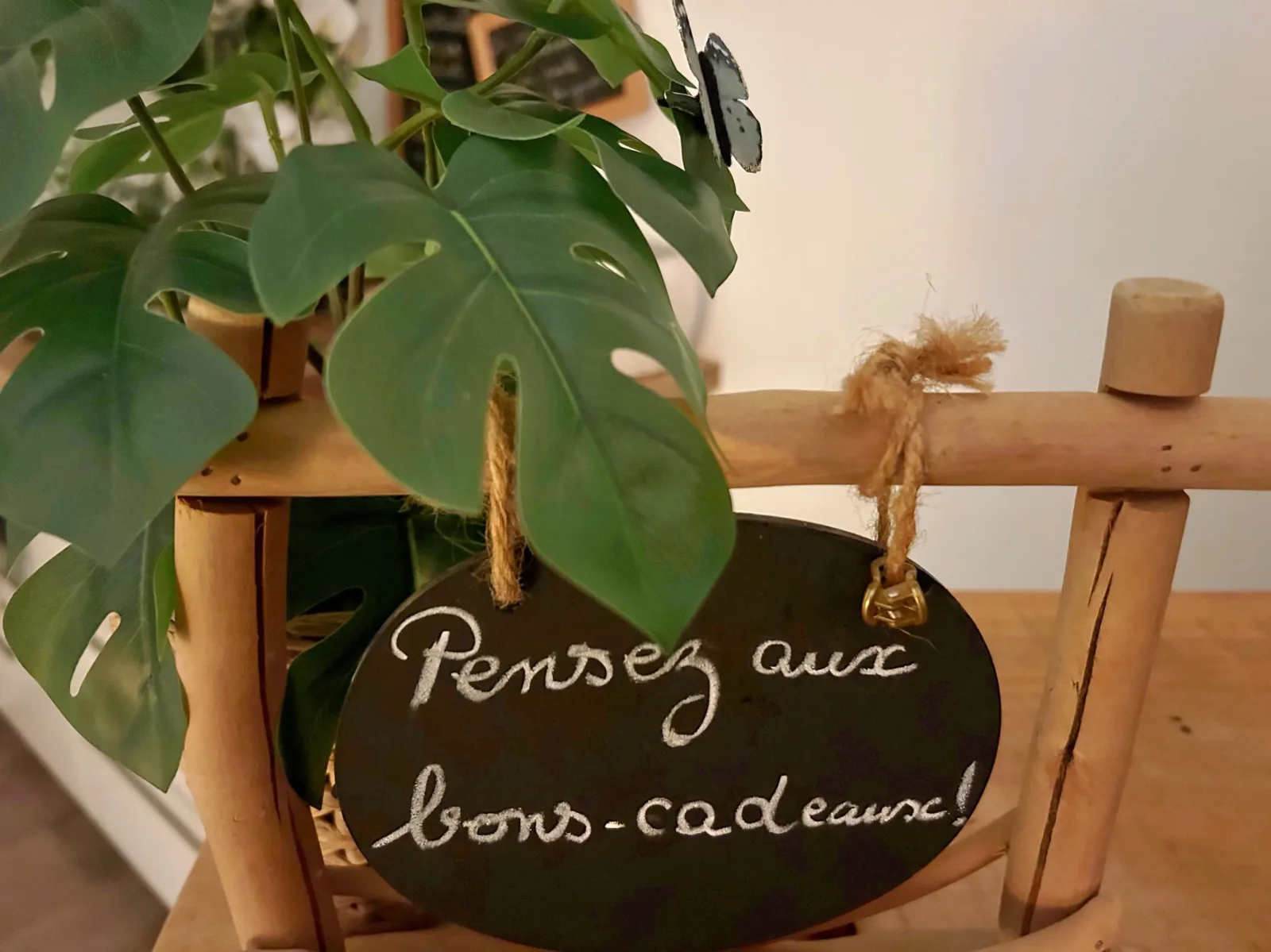 Entre 2 bonnes mains - Massage Vichy - Entre 2 bonnes mains - Photo Galerie - OneBooking