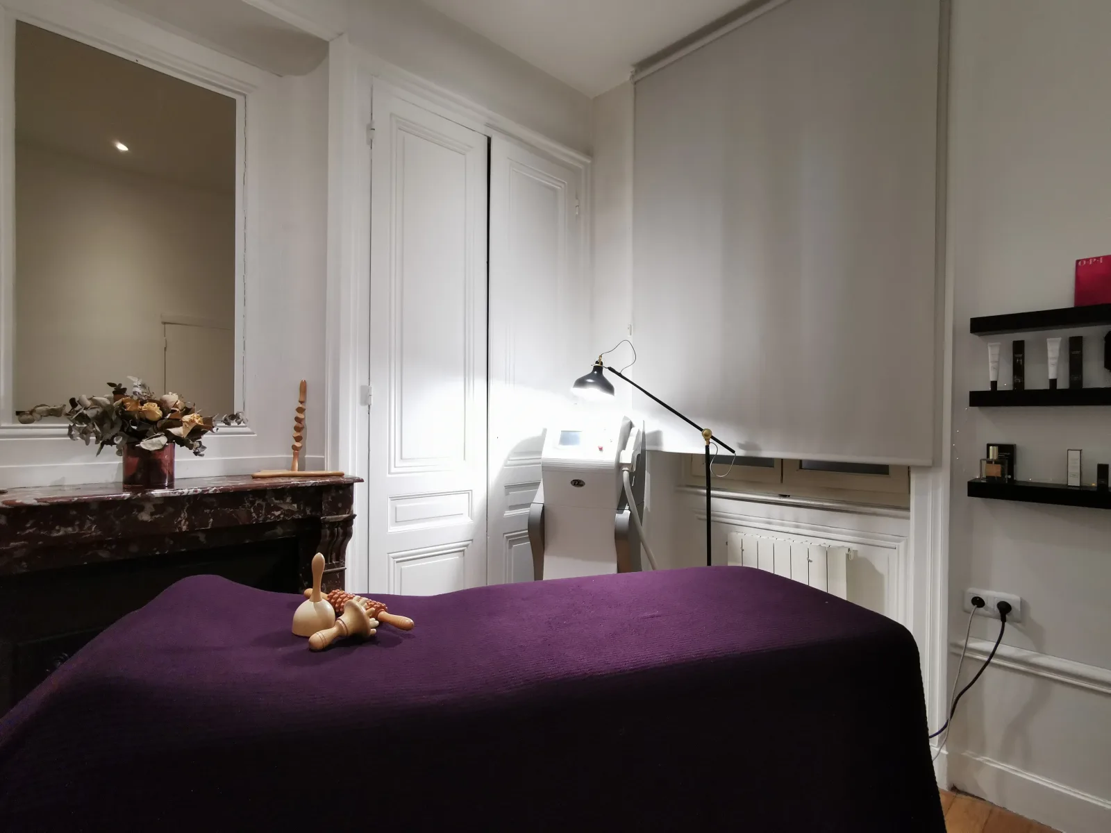 Caroline - Chez Louis Lorenzo - Institut de beauté Tassin-la-Demi-Lune - Caroline - Chez Louis Lorenzo - Photo Galerie - OneBooking