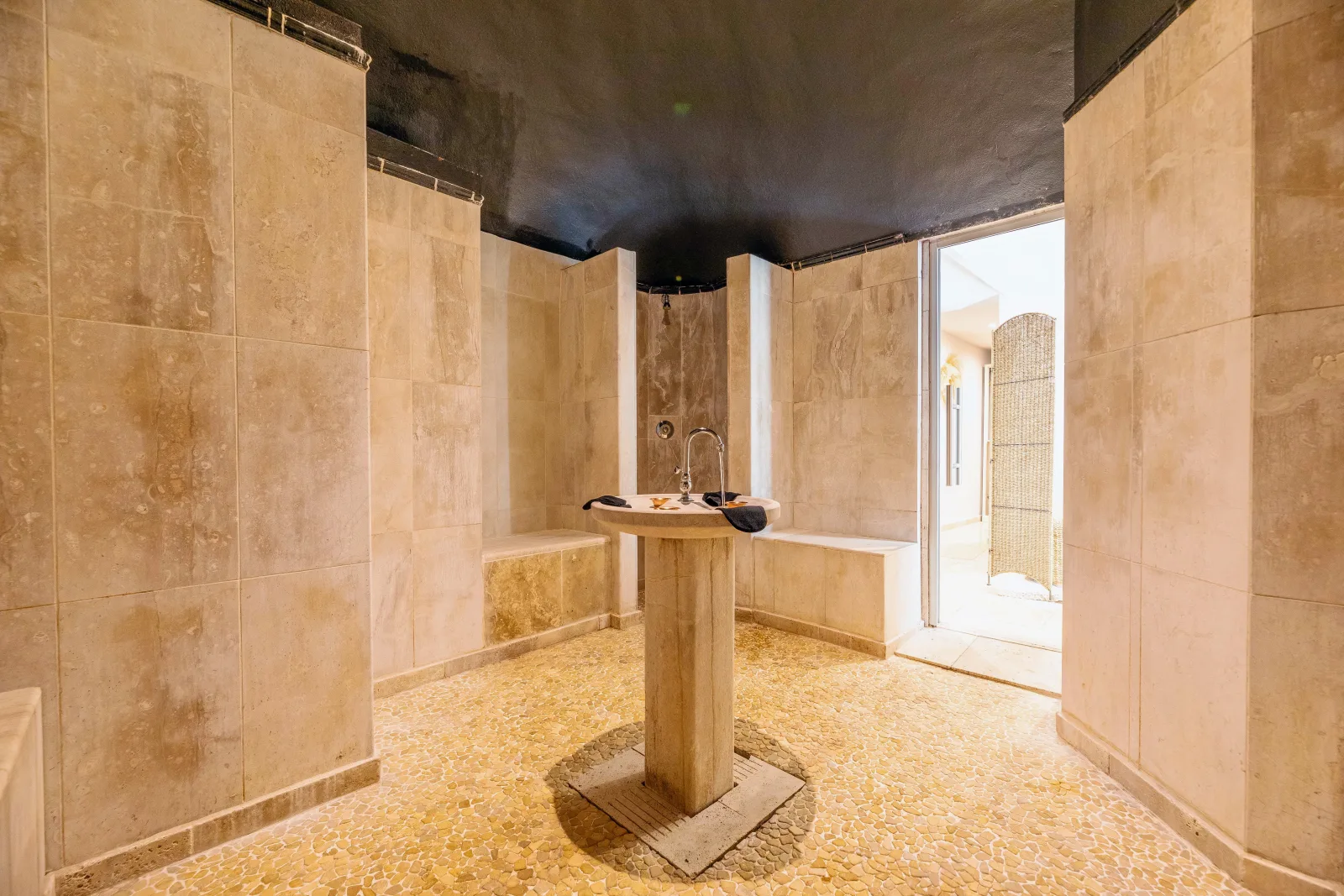 Hôtel " Le Roi Théodore & Spa - Institut de beauté Porto-Vecchio - Hôtel " Le Roi Théodore & Spa - Photo Galerie - OneBooking