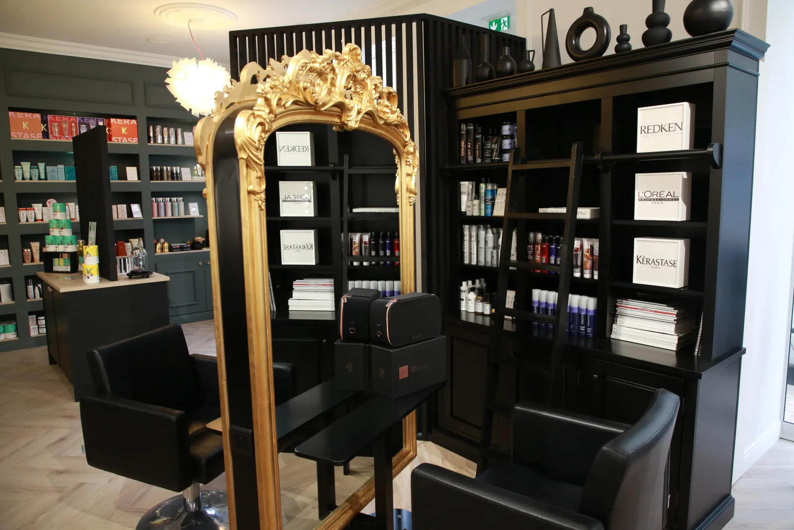 Elixir - Institut - Maison de beauté capillaire - Coiffure Roanne - Elixir - Institut - Maison de beauté capillaire - Photo Galerie - OneBooking