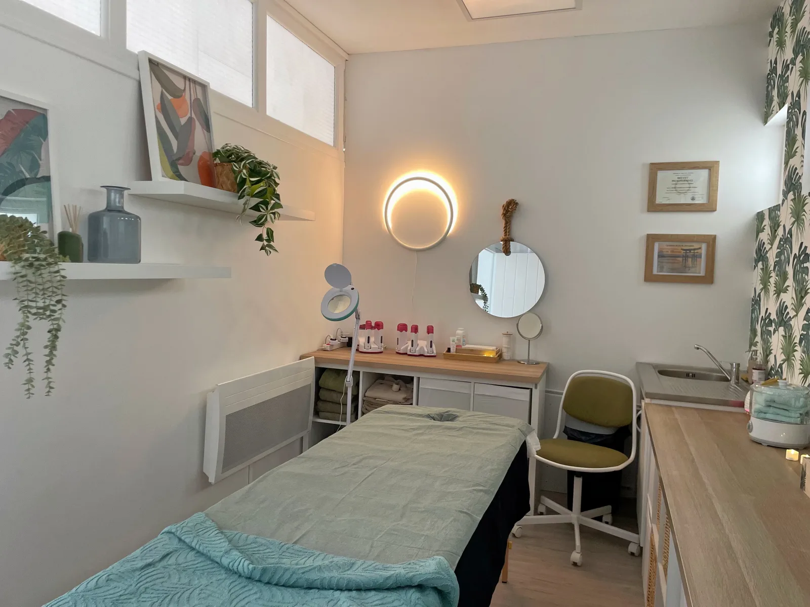 Pretty Nails x CZen - Institut de beauté Lempdes - Pretty Nails x CZen - Photo Galerie - OneBooking