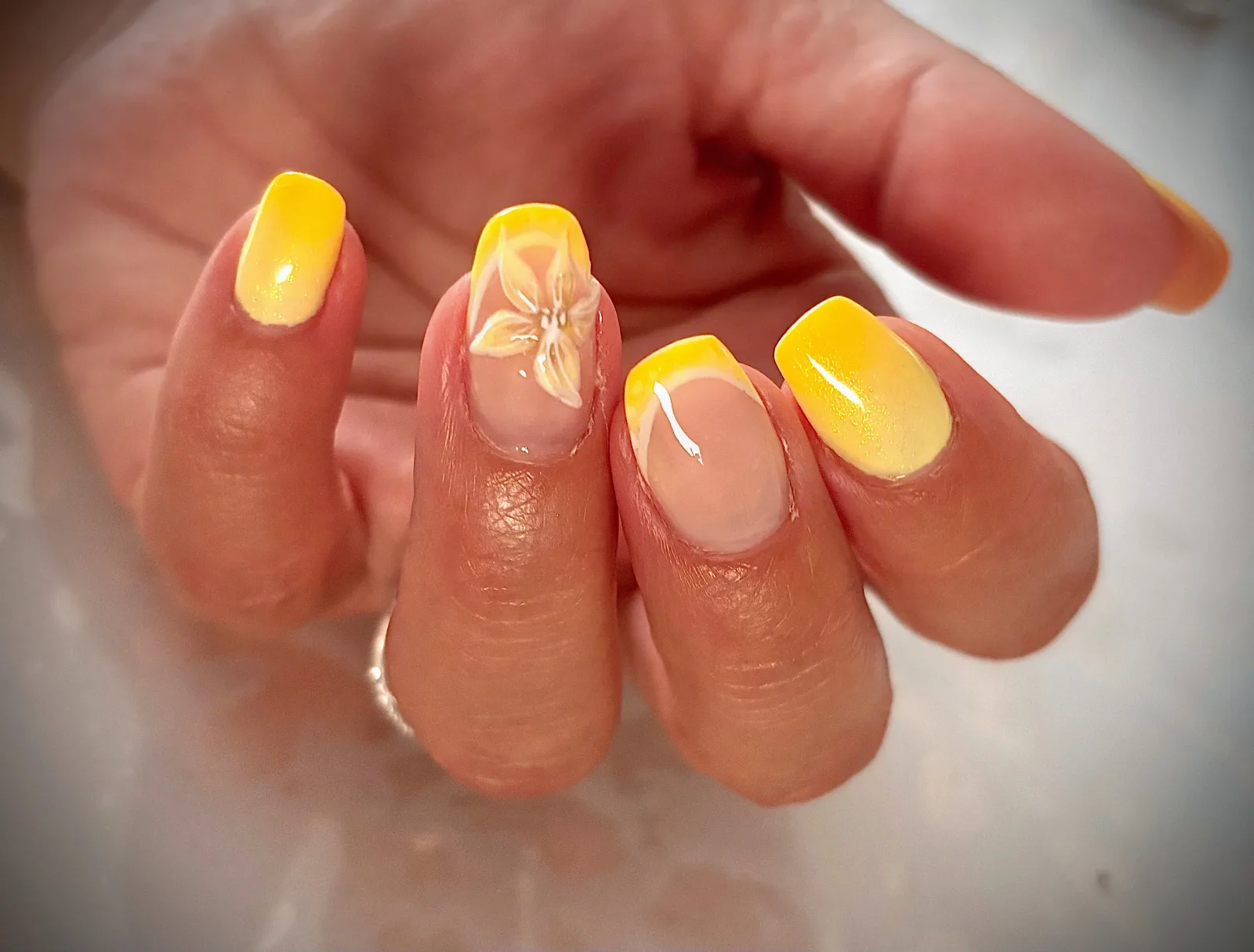 Les trésors de l‘ongle - Onglerie Rousset - Les trésors de l‘ongle - Photo Galerie - OneBooking