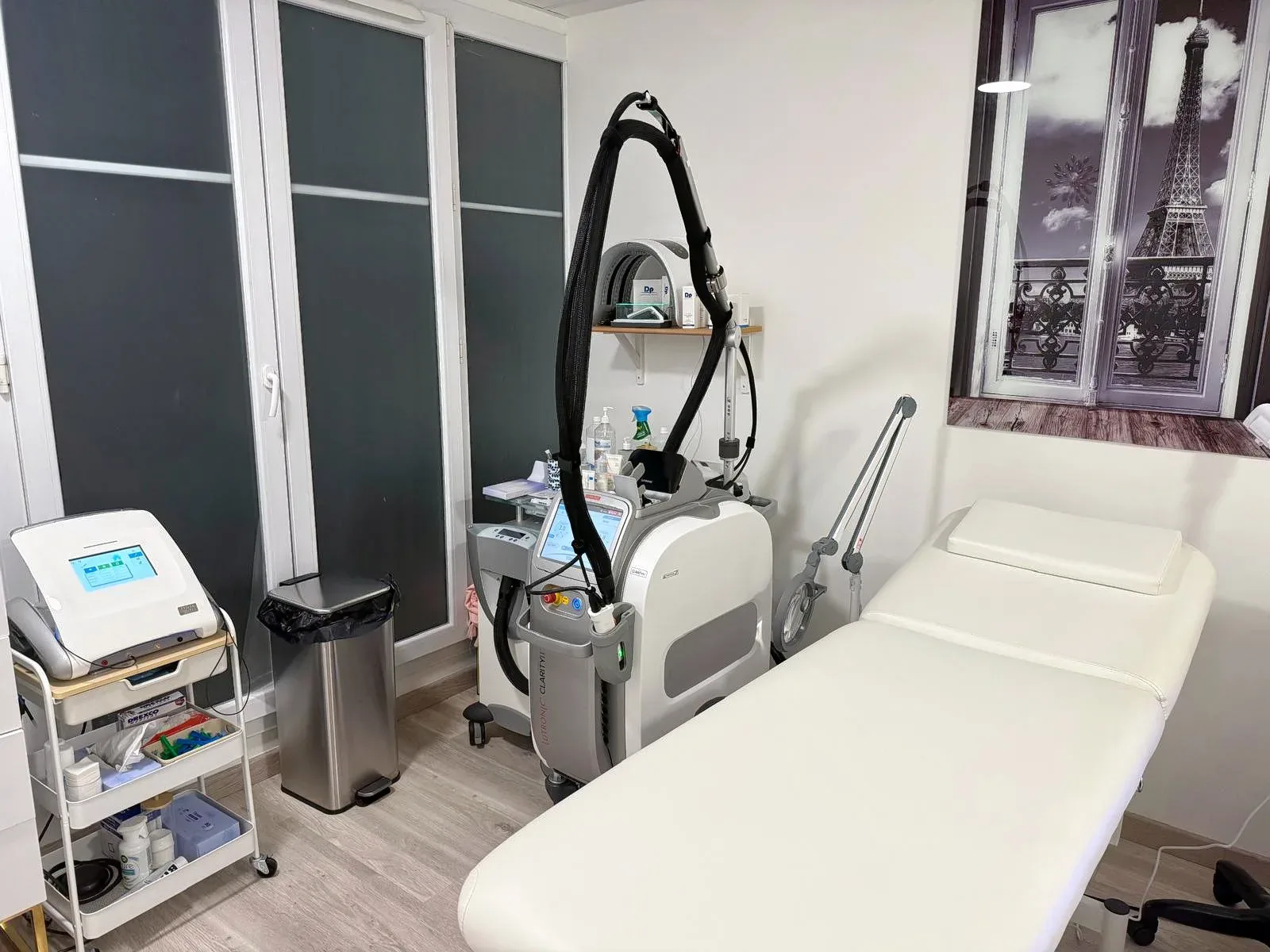 Cabinet de médecine esthétique du docteur K.MILOUDI EDDRIEF - Institut de beauté Villiers-le-Bel - Cabinet de médecine esthétique du docteur K.MILOUDI EDDRIEF - Photo Galerie - OneBooking