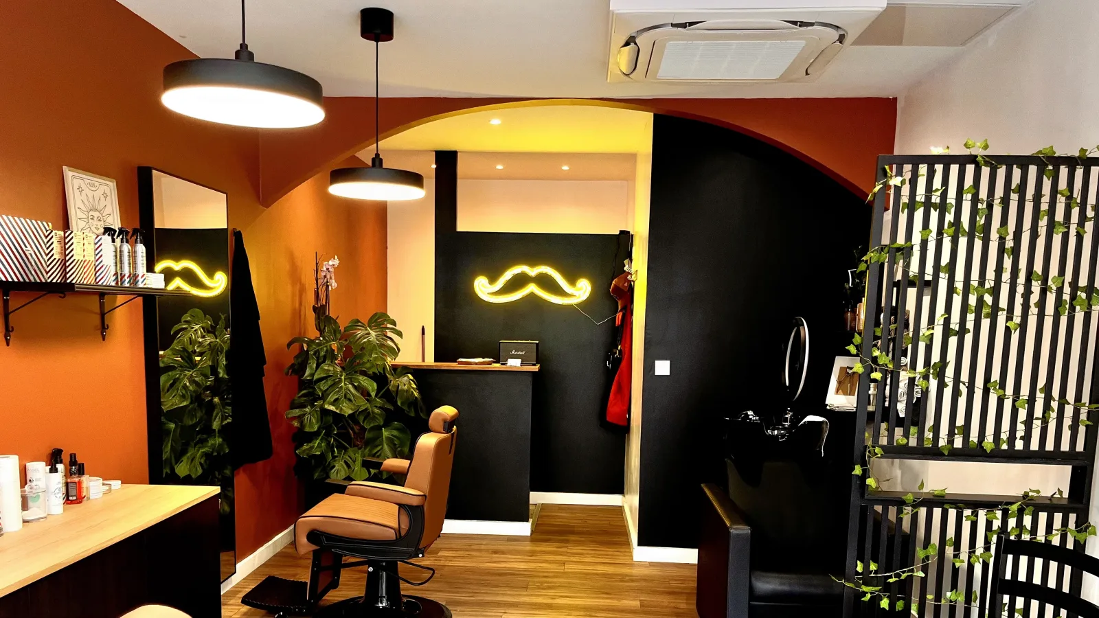 Esprit Barbier - Coiffure Le Grau-du-Roi - Esprit Barbier - Photo Galerie - OneBooking