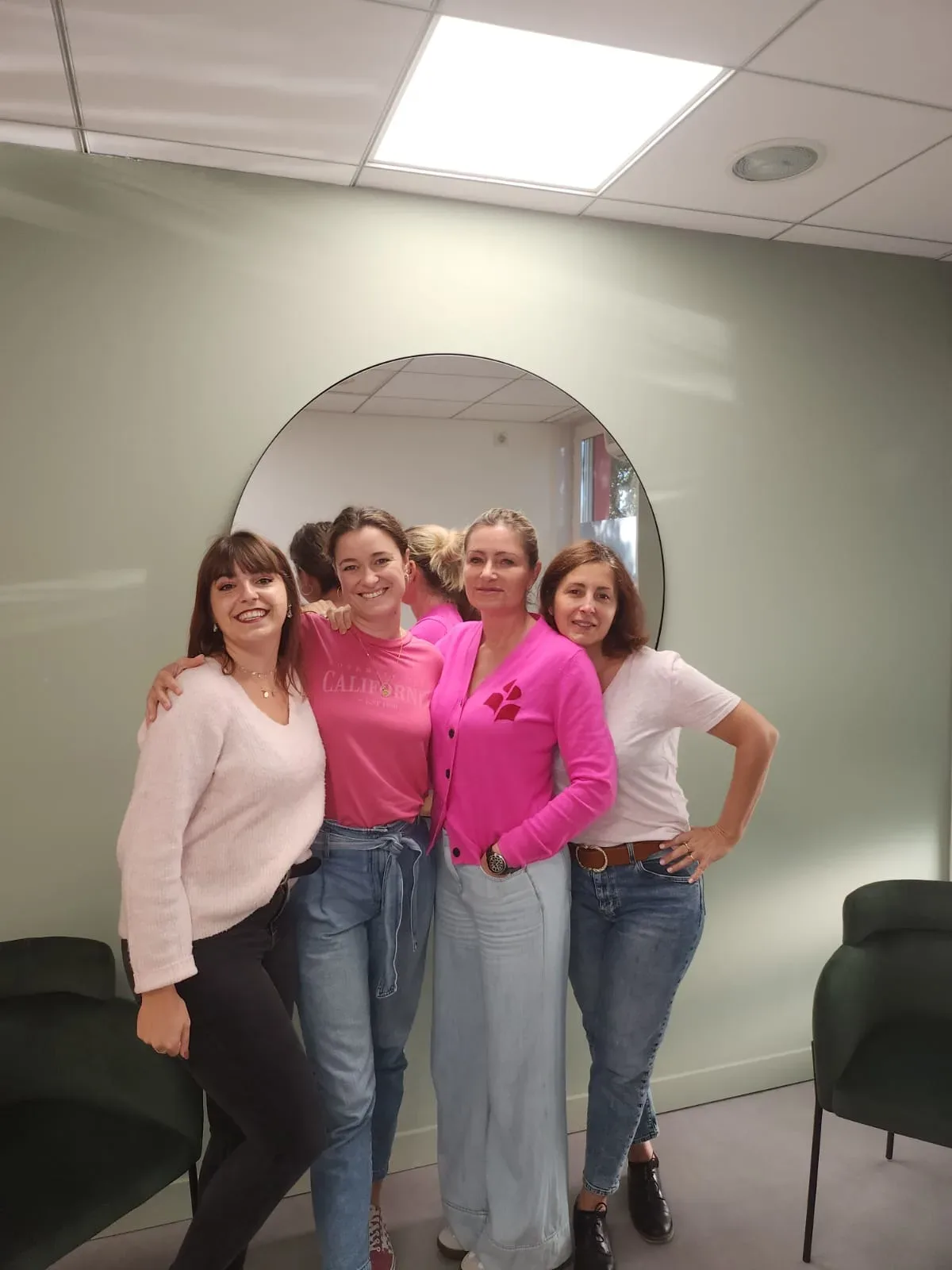 Dr Laure Brouard (médecine esthétique, injections, épilation laser, hydrafacial et cryolipolyse) - Massage La Rochelle - Dr Laure Brouard (médecine esthétique, injections, épilation laser, hydrafacial et cryolipolyse) - Photo Galerie - OneBooking