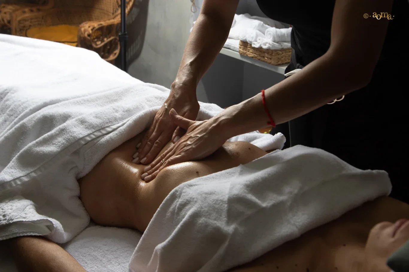 ESPACE AOMA - Institut de beauté L'Isle-sur-la-Sorgue - ESPACE AOMA - Photo Galerie - OneBooking