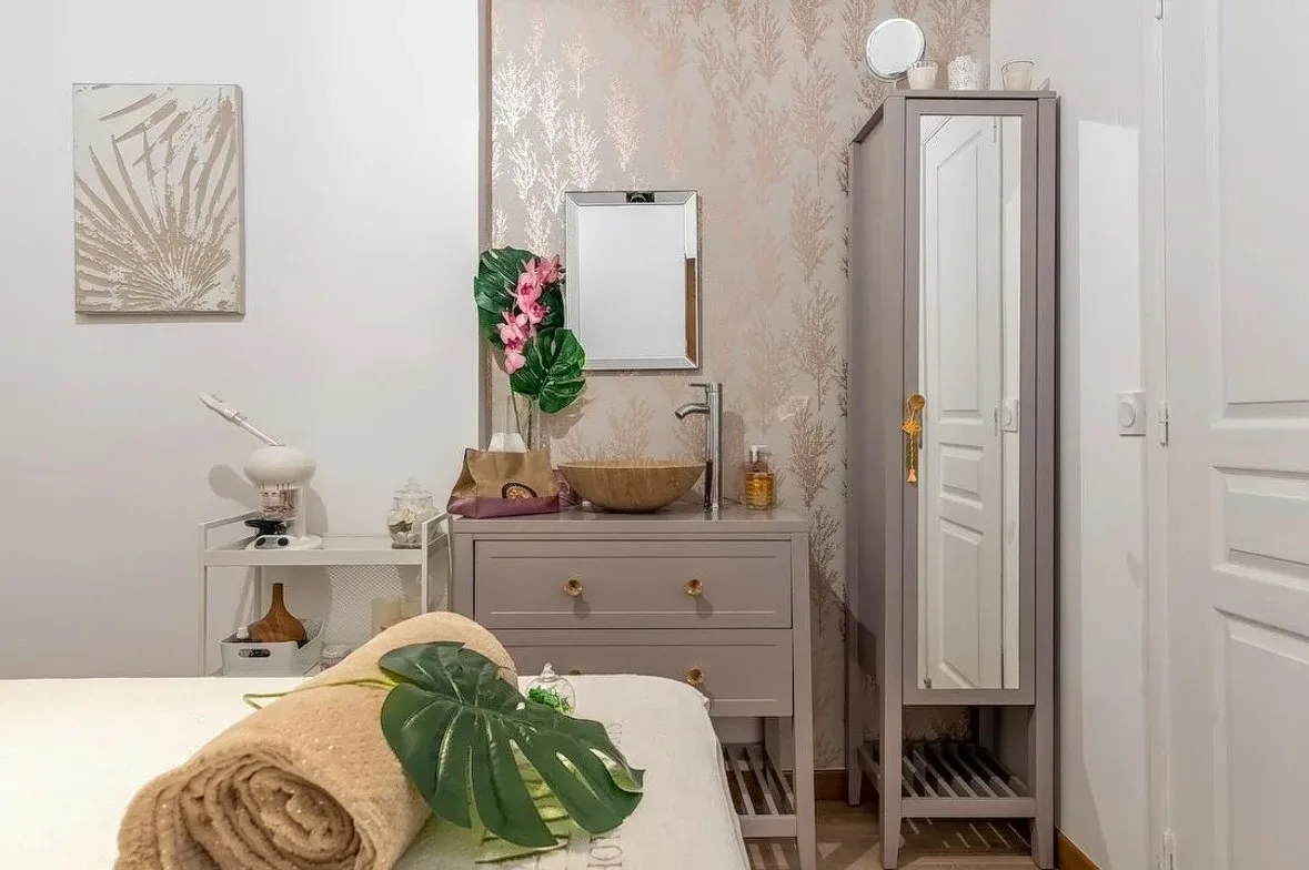 Beauty Relaxant Carnot - Onglerie Boulogne-Billancourt - Beauty Relaxant Carnot - Photo Galerie - OneBooking
