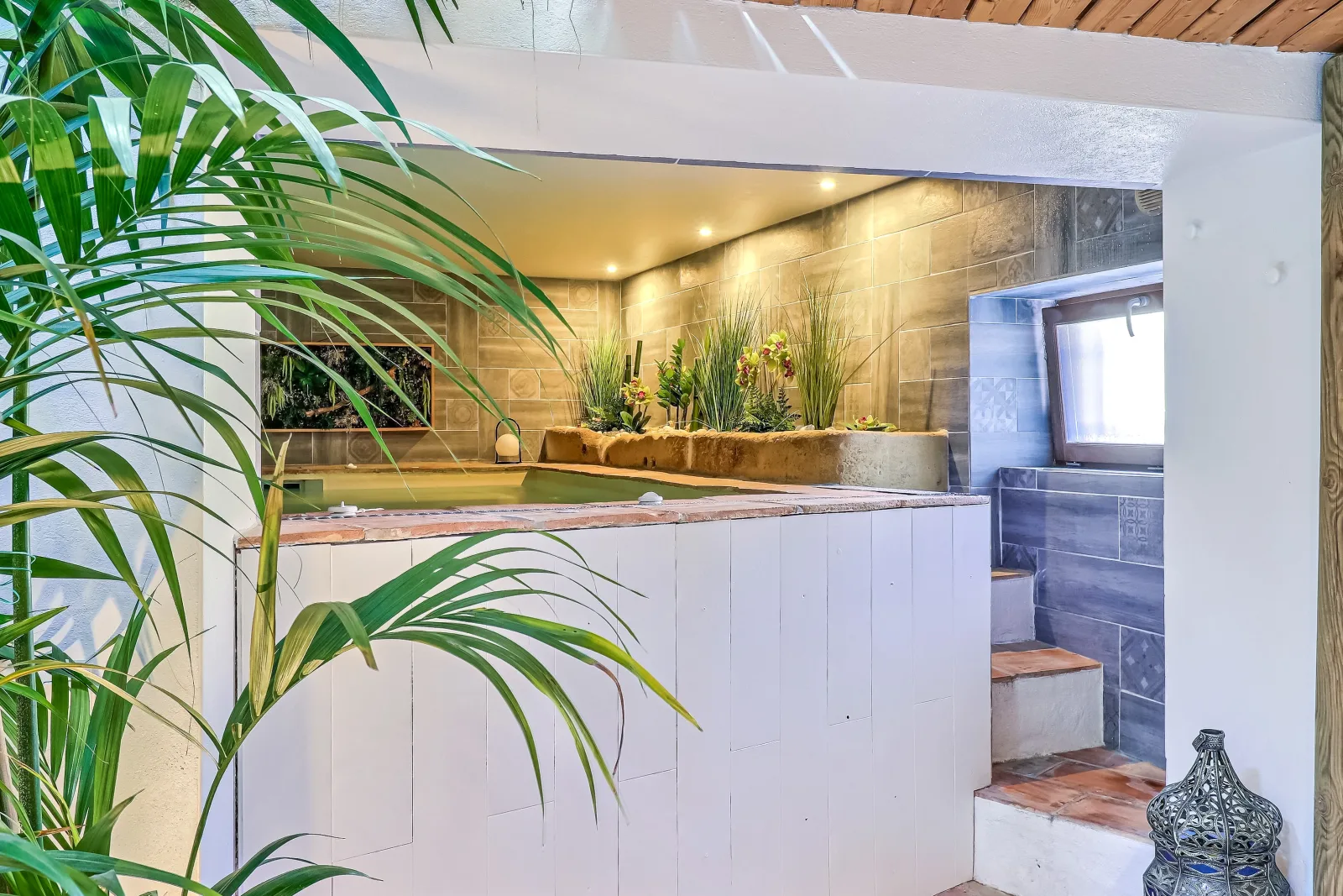 La Vermeillade Suites & SPAs - Massage Congénies - La Vermeillade Suites & SPAs - Photo Galerie - OneBooking